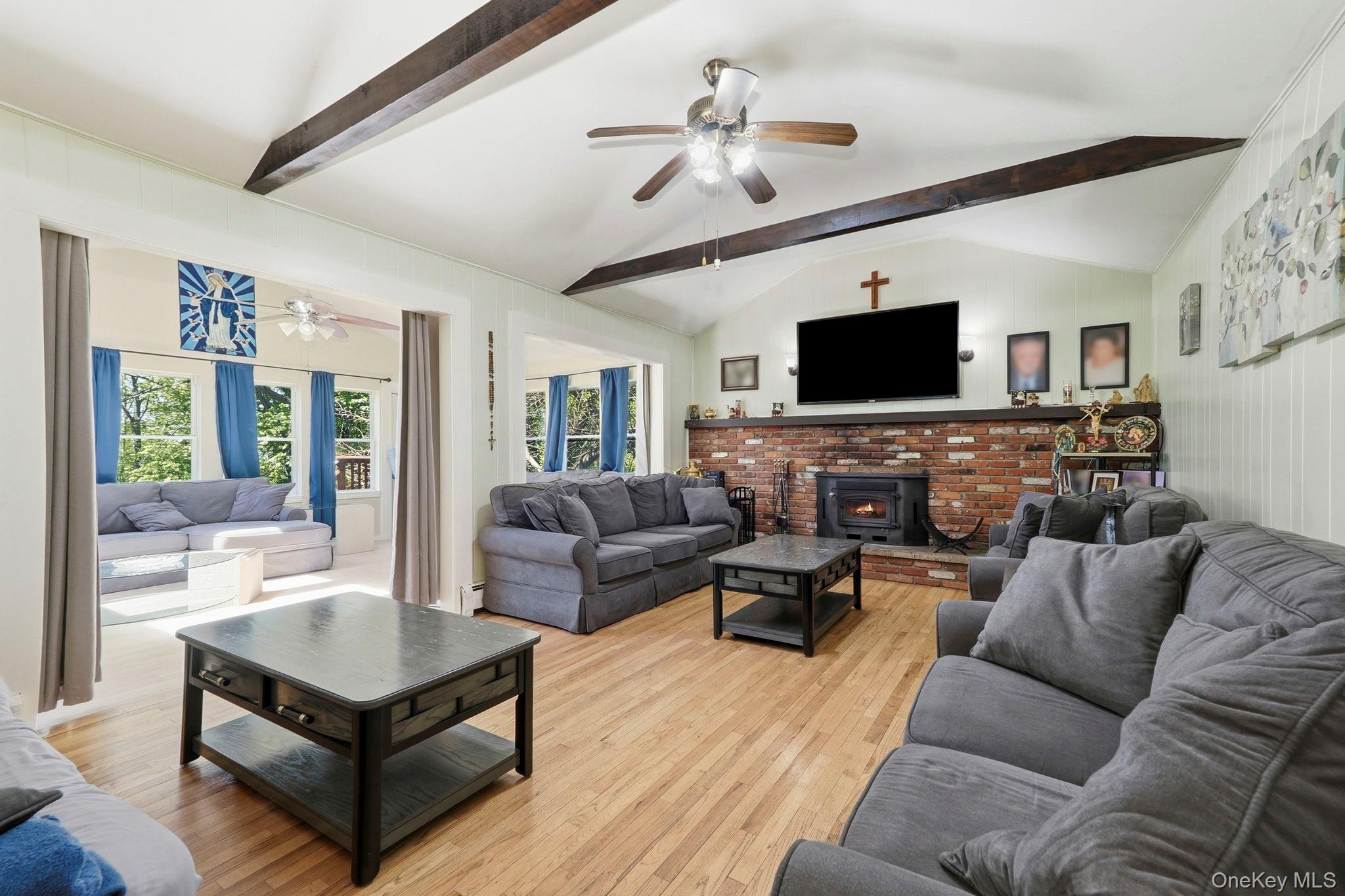 29 Hillview Drive Property Photo 15