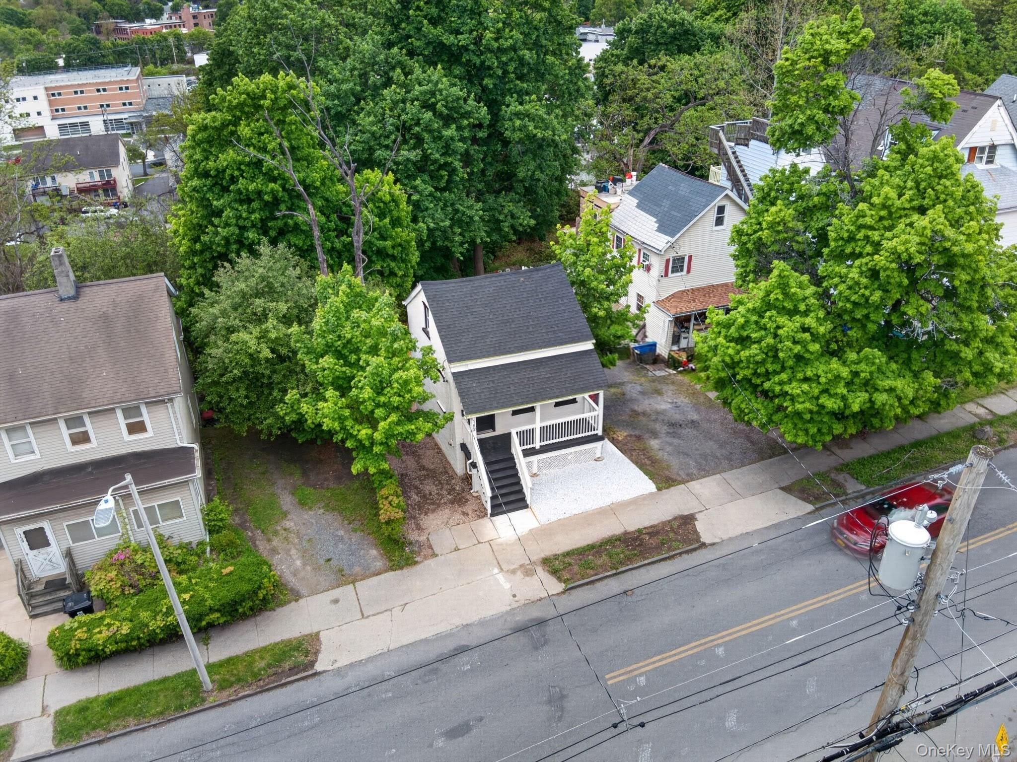 152 N Clinton Street Property Photo 23