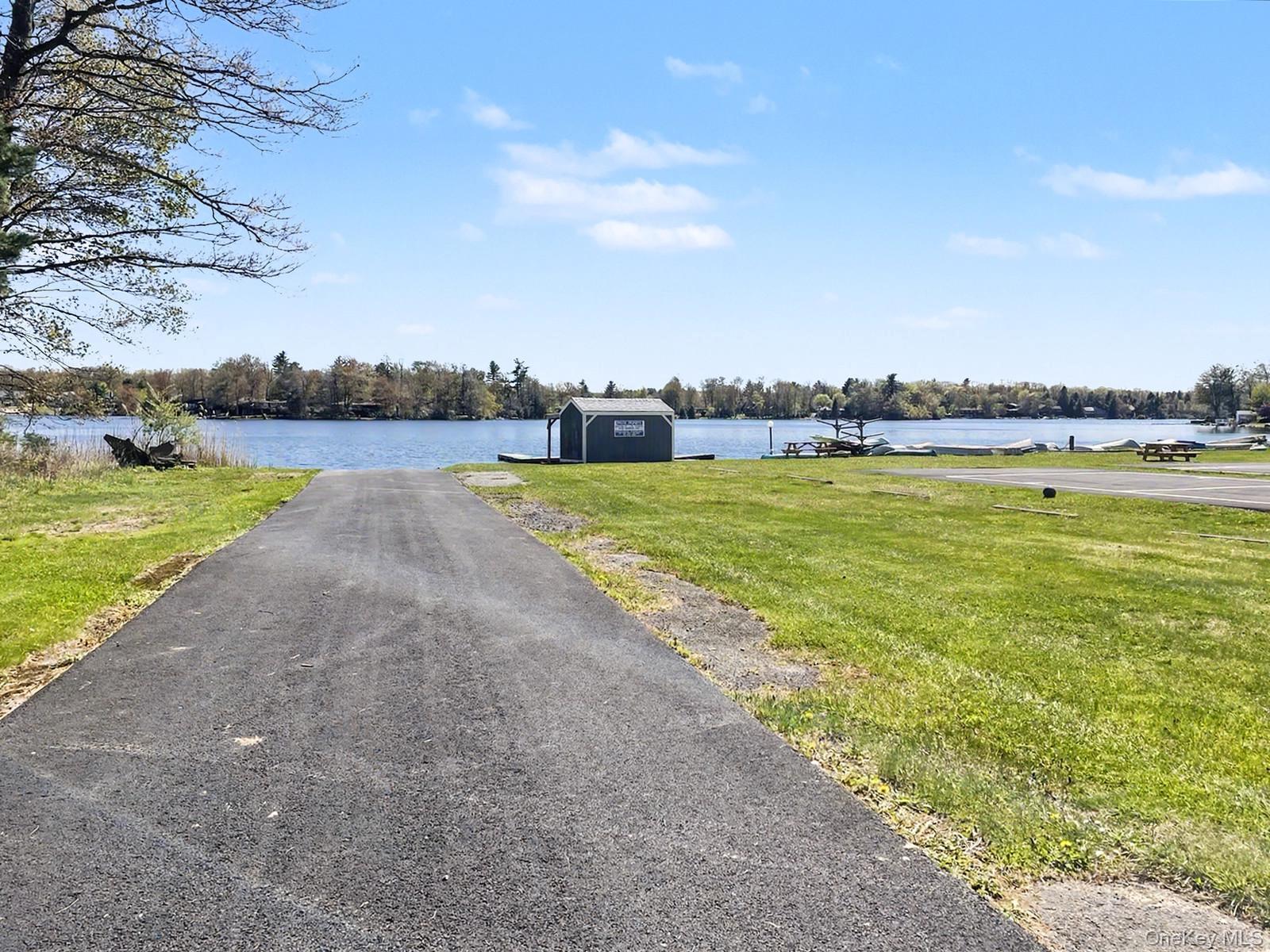 198 Lake Shore Drive Property Photo 23