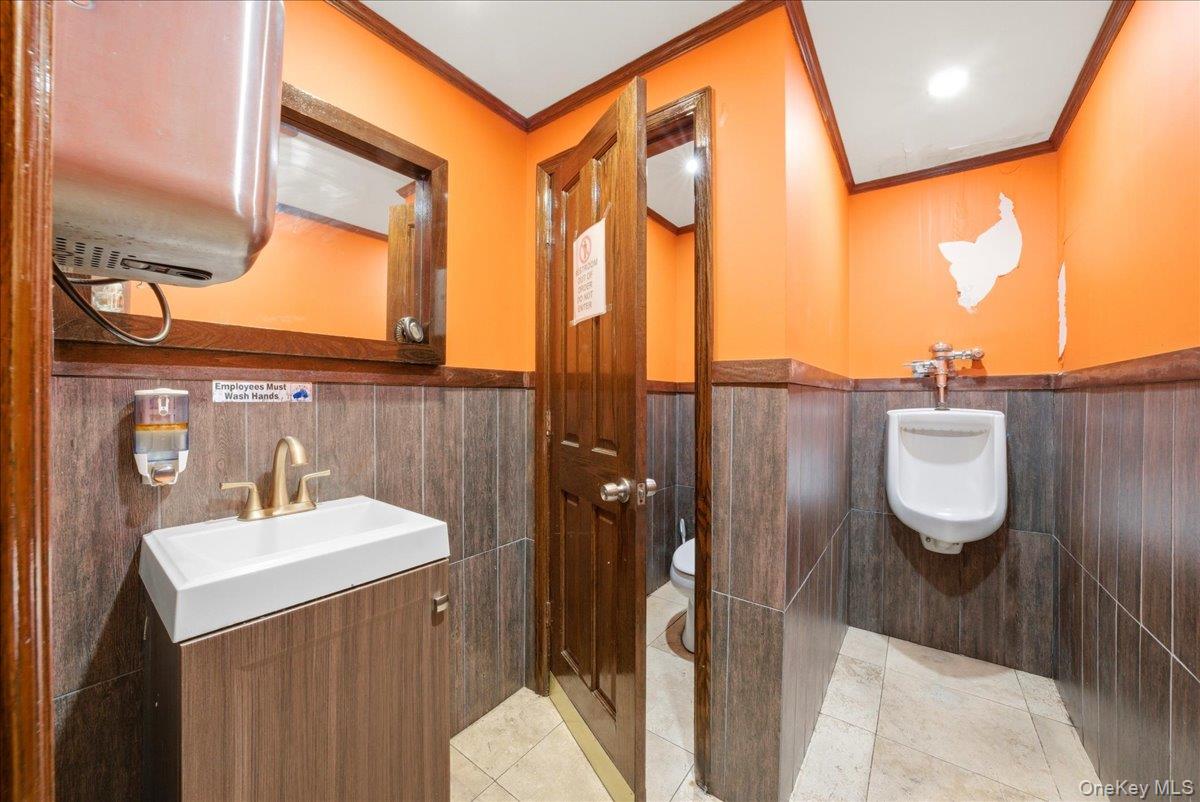 1435 2nd Avenue Property Photo 12