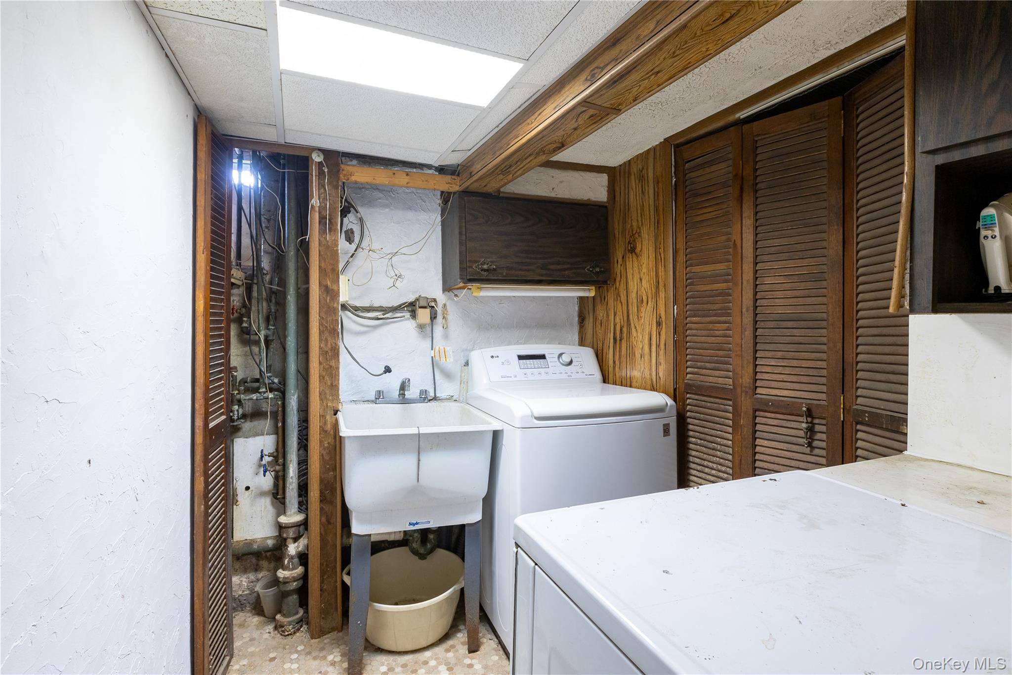 51-05 74th Street Property Photo 14