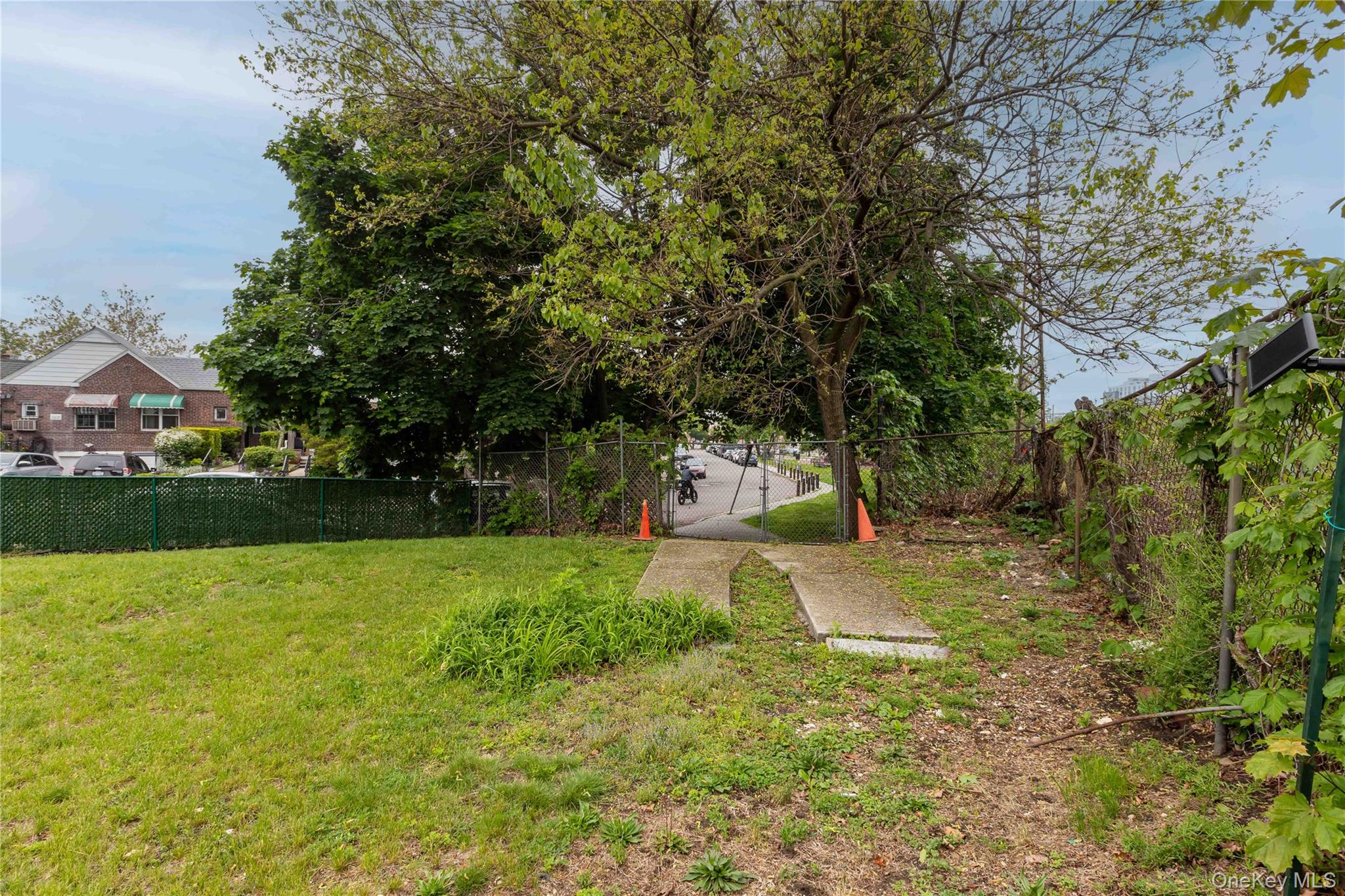 51-05 74th Street Property Photo 21