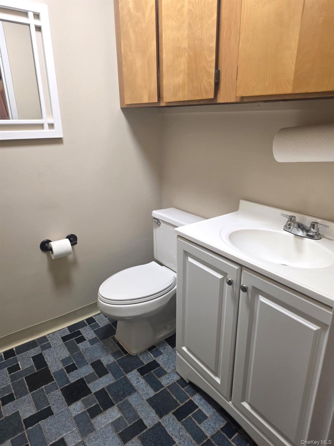 1 Executive Boulevard 105a Property Photo 14