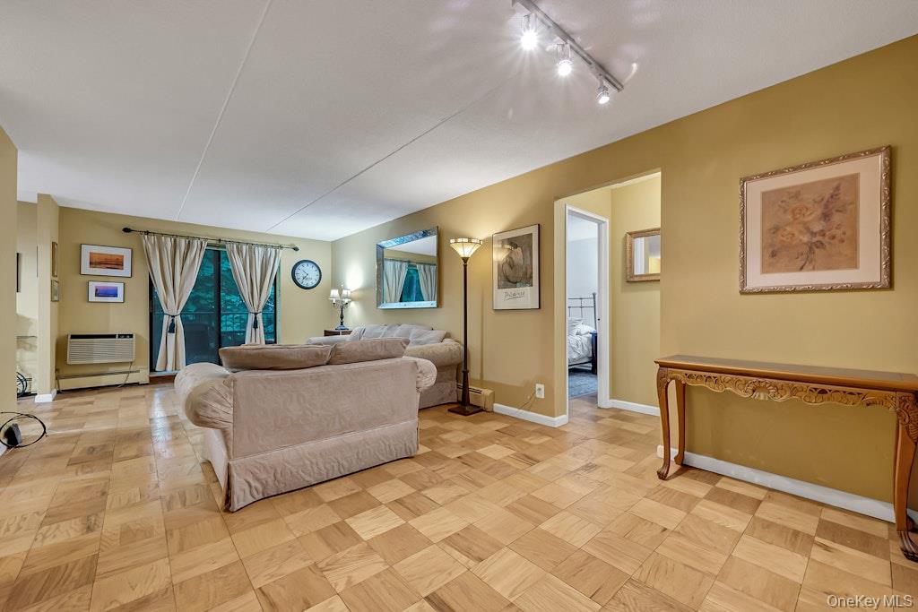 108 Sagamore Road 5e Property Photo 9