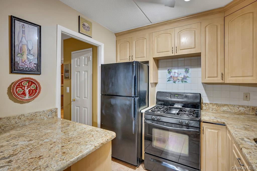 108 Sagamore Road 5e Property Photo 14