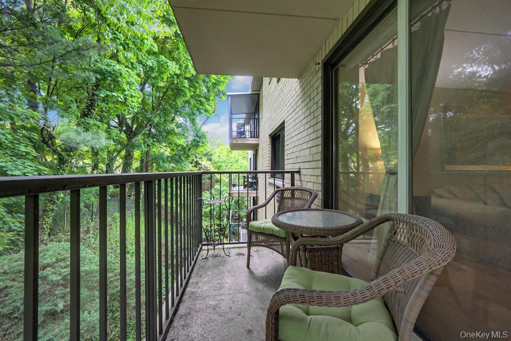 108 Sagamore Road 5e Property Photo 23