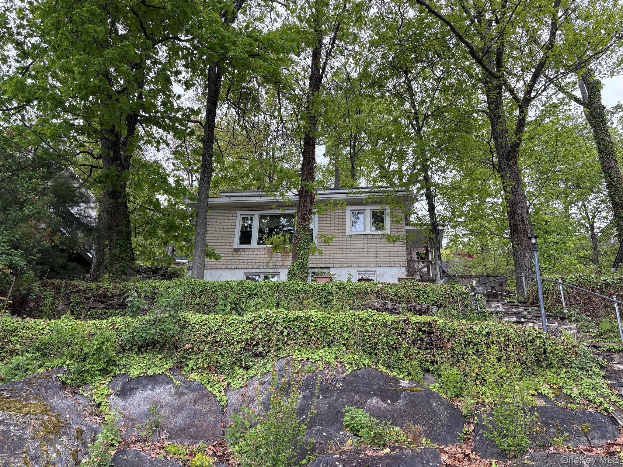 11 Rocky Trail Property Photo 2