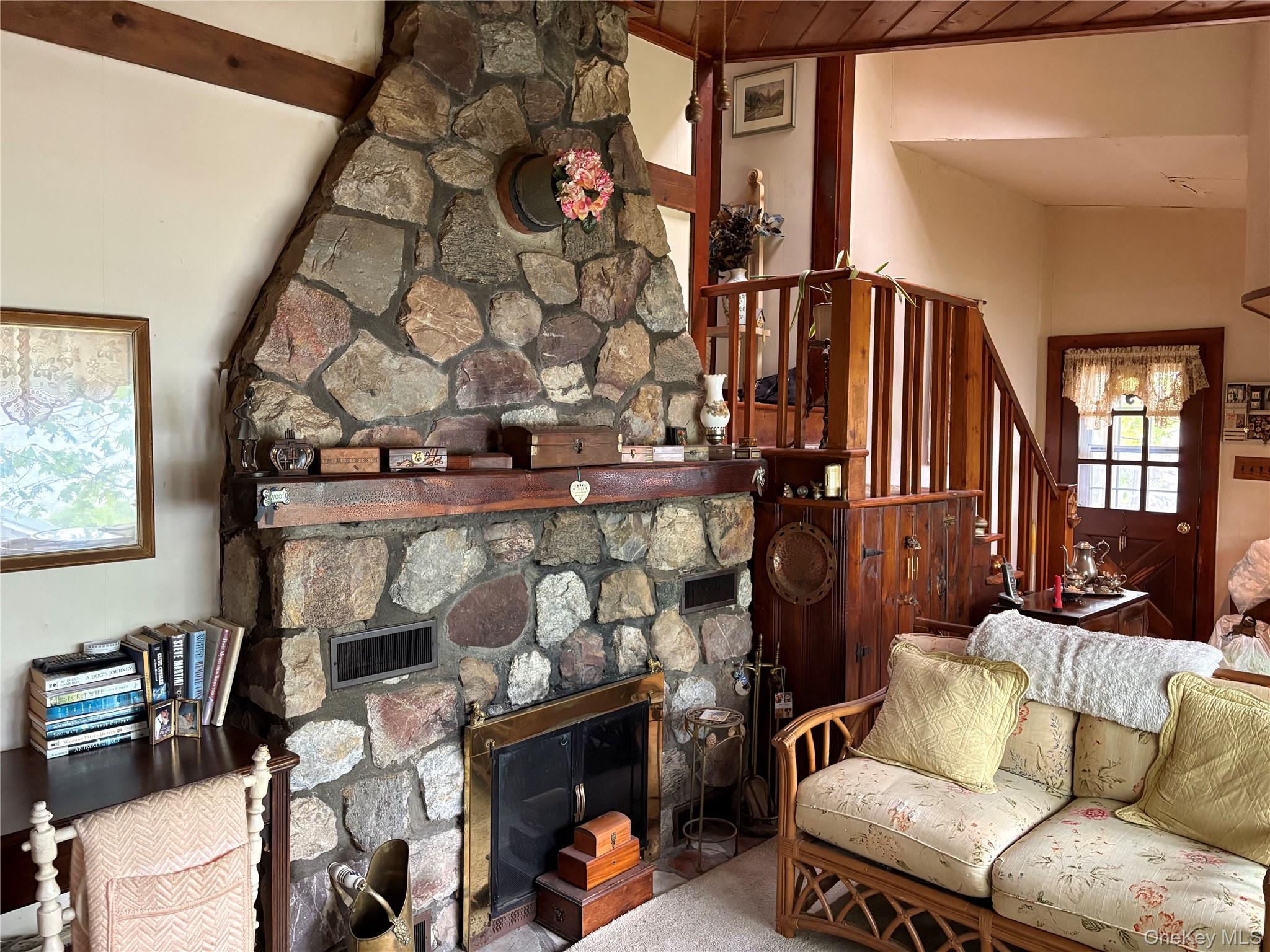 11 Rocky Trail Property Photo 5