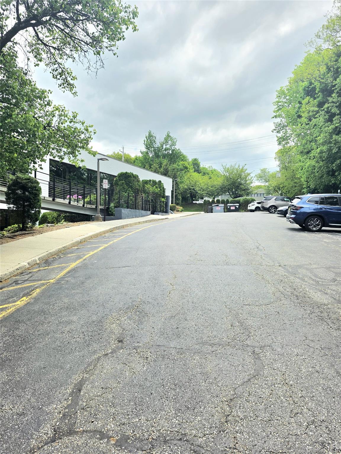 1 Executive Boulevard 104 Property Photo 2