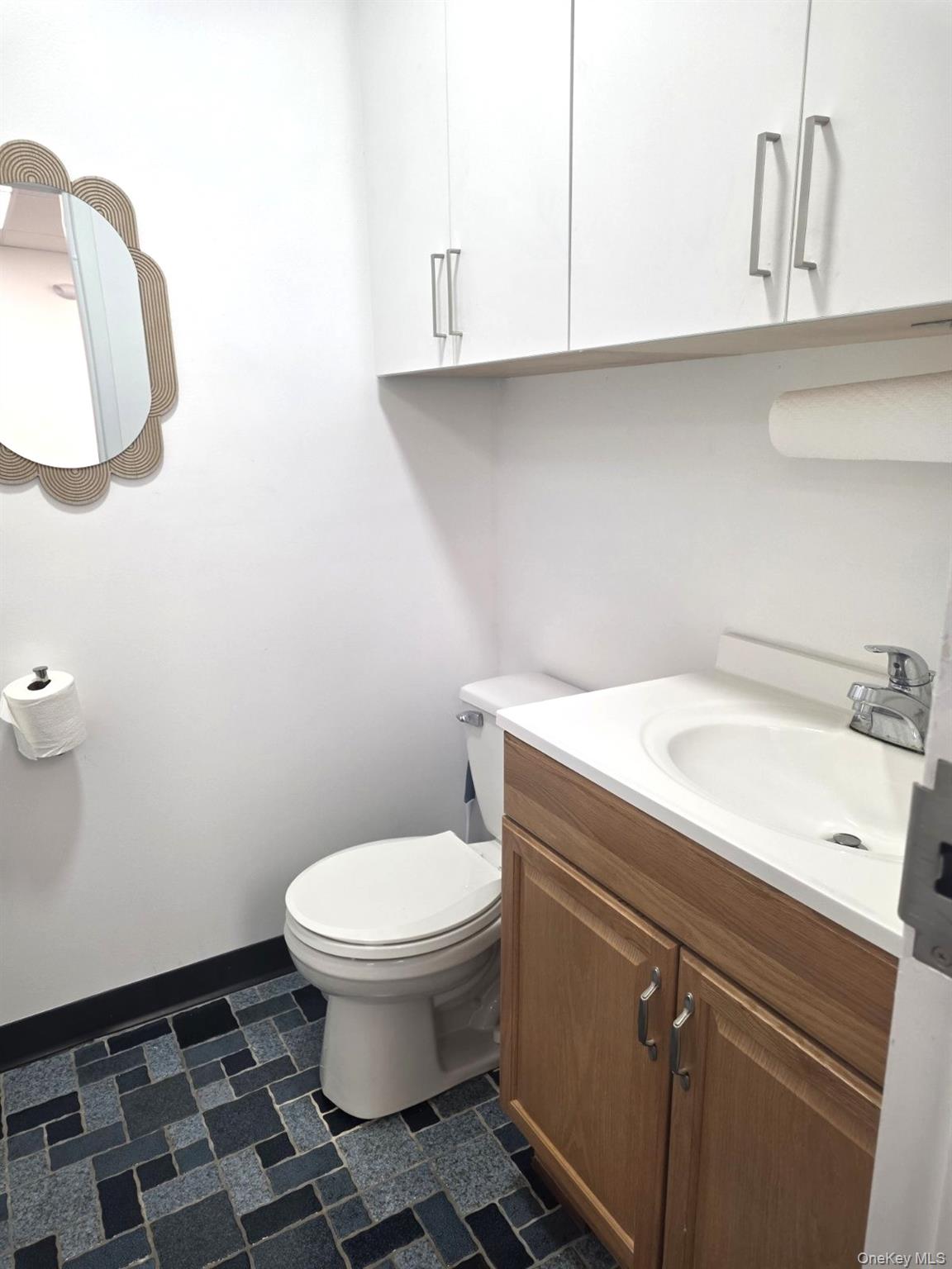 1 Executive Boulevard 104 Property Photo 19