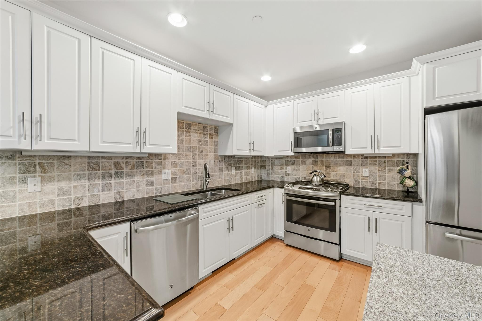 603 Trump Park 603 Property Photo 12
