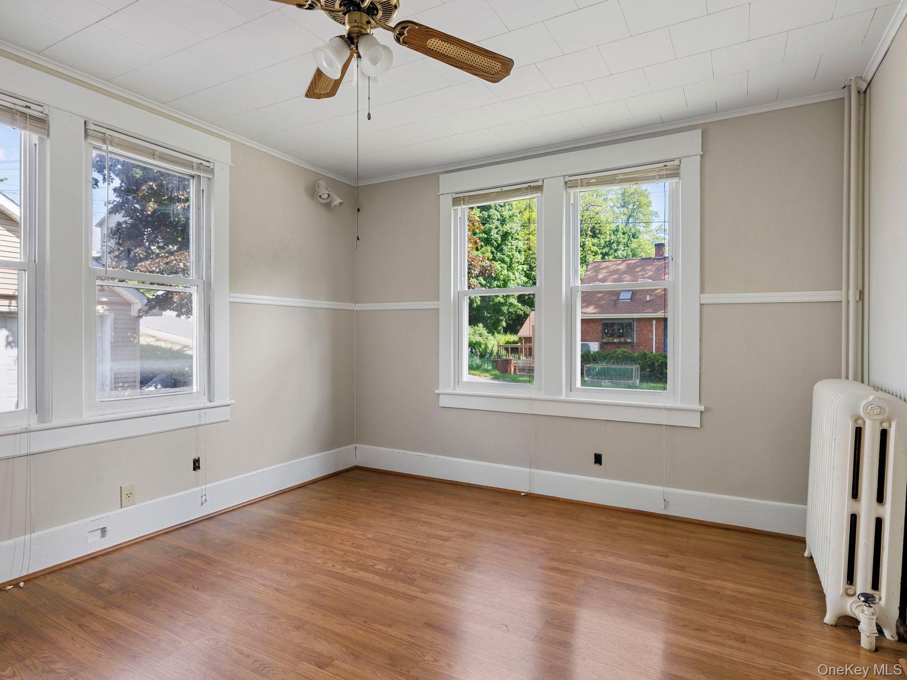 169 E Chester Street Property Photo 9
