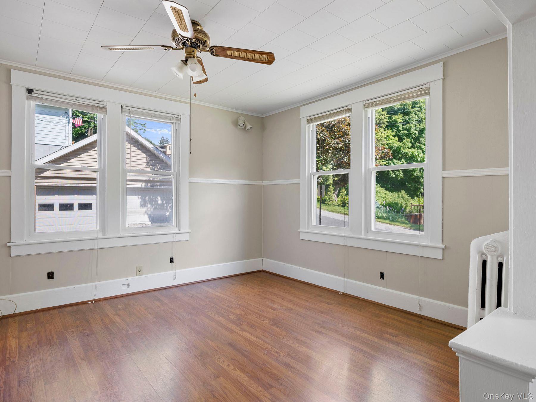 169 E Chester Street Property Photo 11