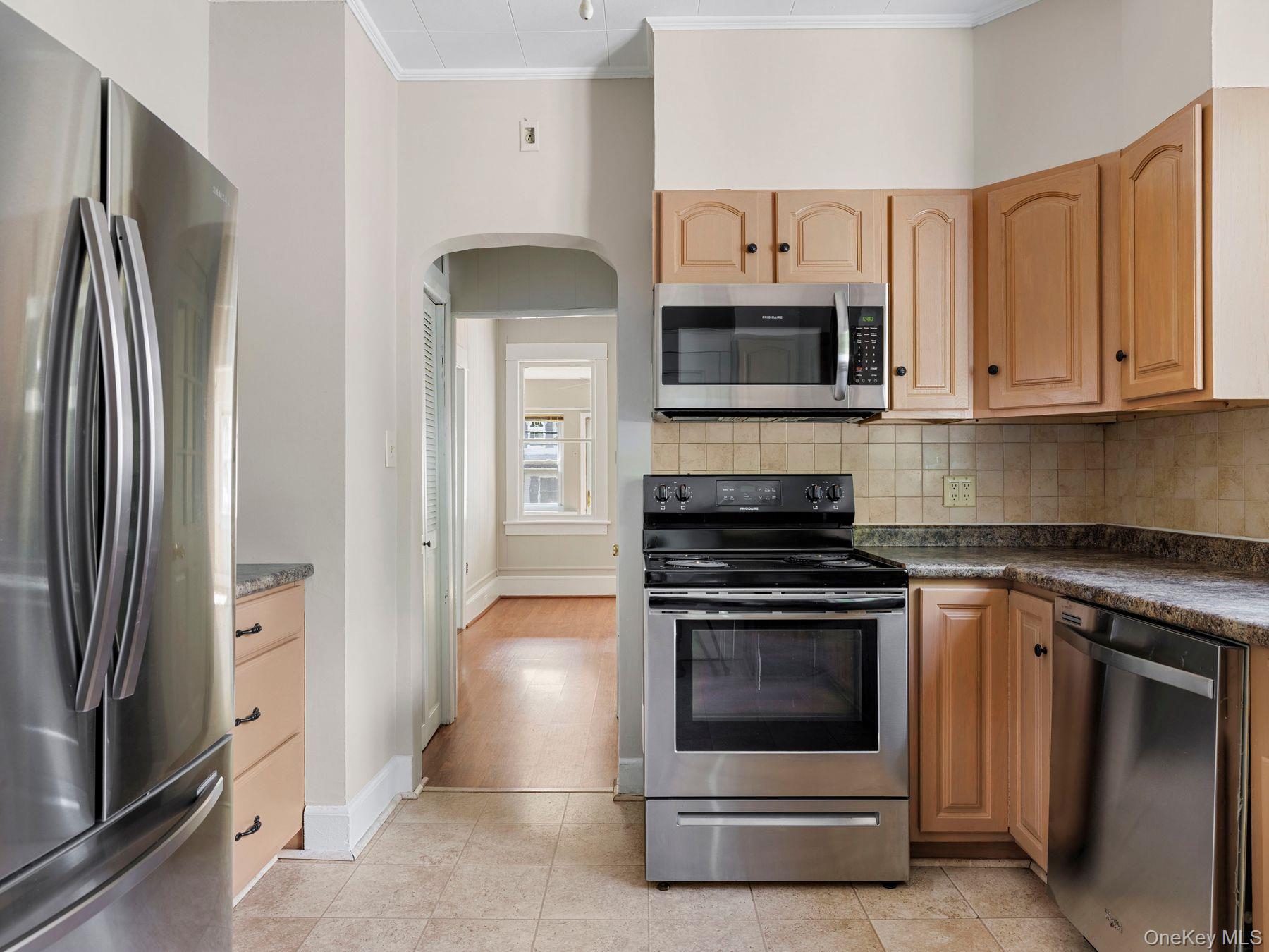169 E Chester Street Property Photo 16