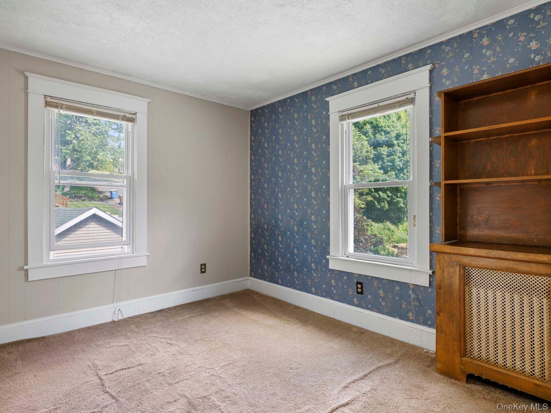 169 E Chester Street Property Photo 25