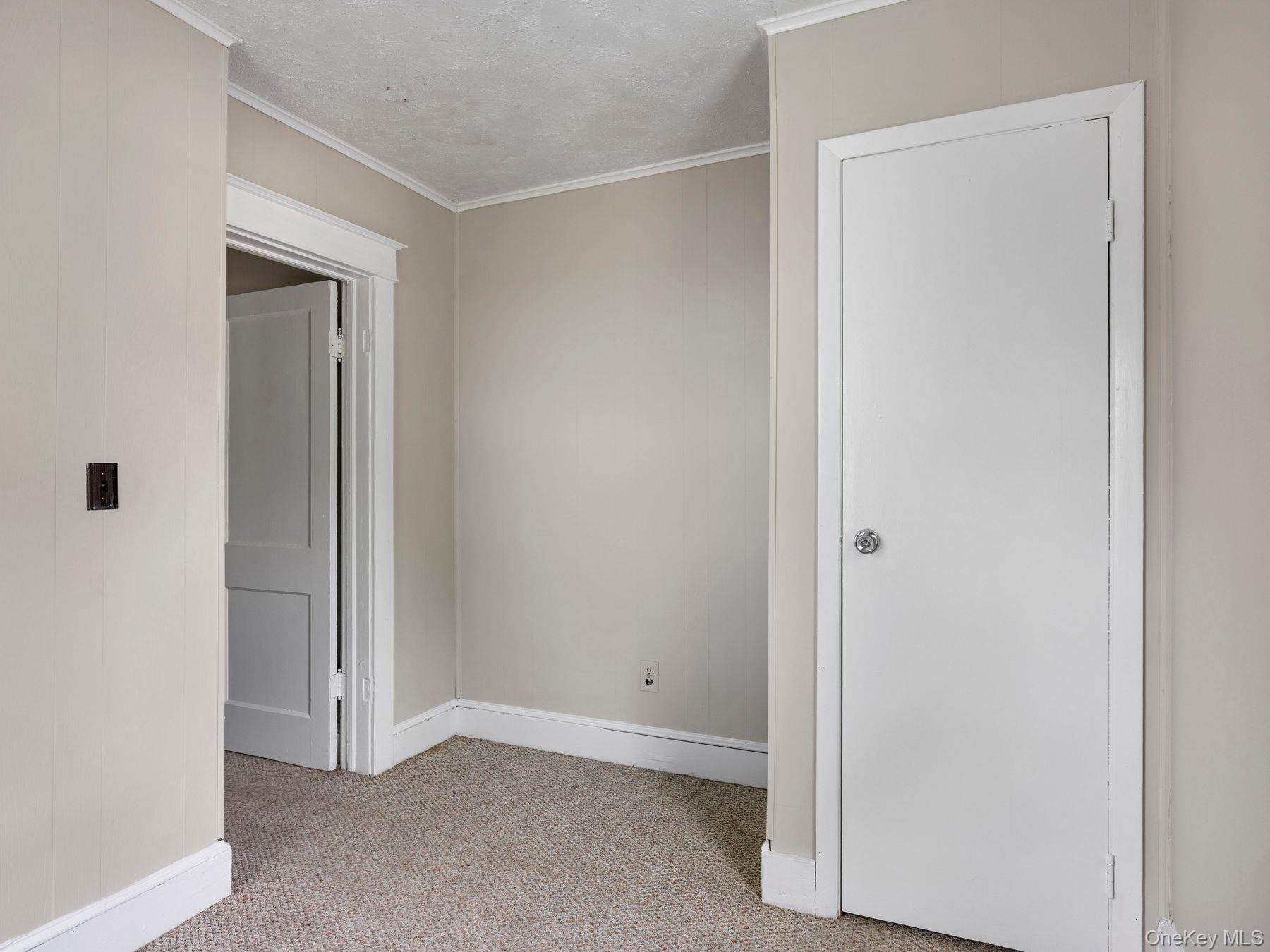 169 E Chester Street Property Photo 27