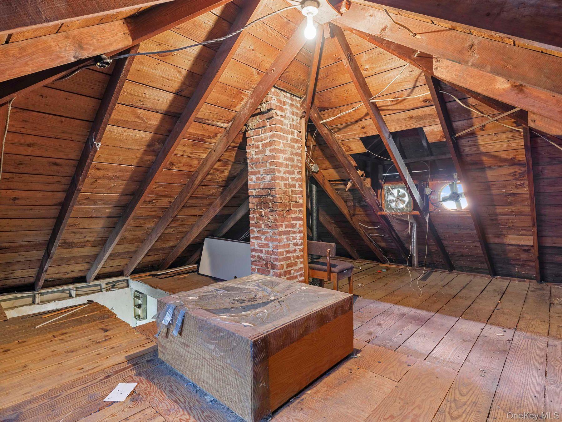 169 E Chester Street Property Photo 35
