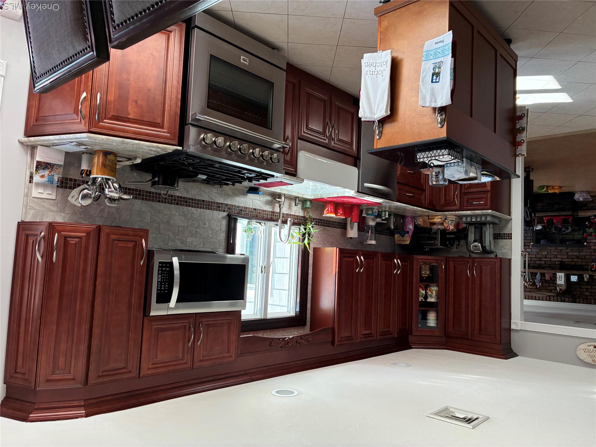 60 S Crescent Drive Property Photo 4