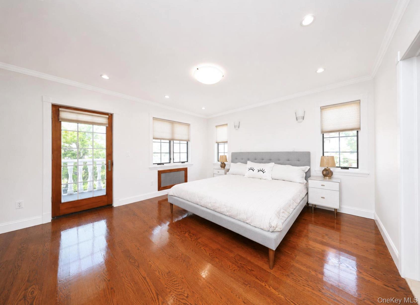 24809 Rushmore Avenue Property Photo 8