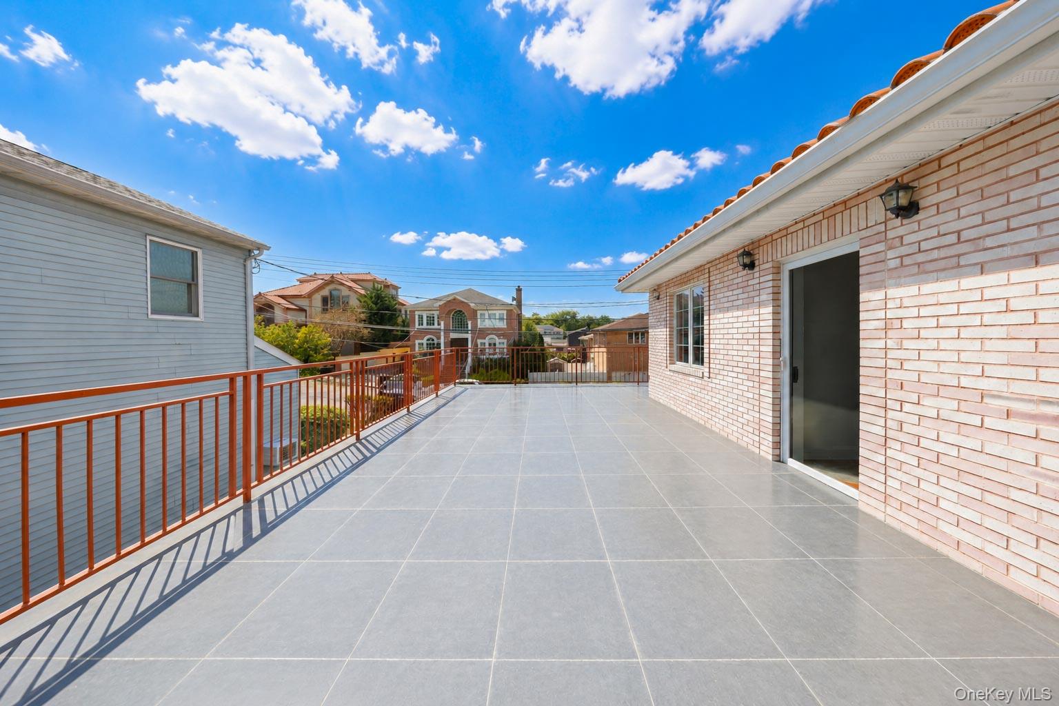 24809 Rushmore Avenue Property Photo 12
