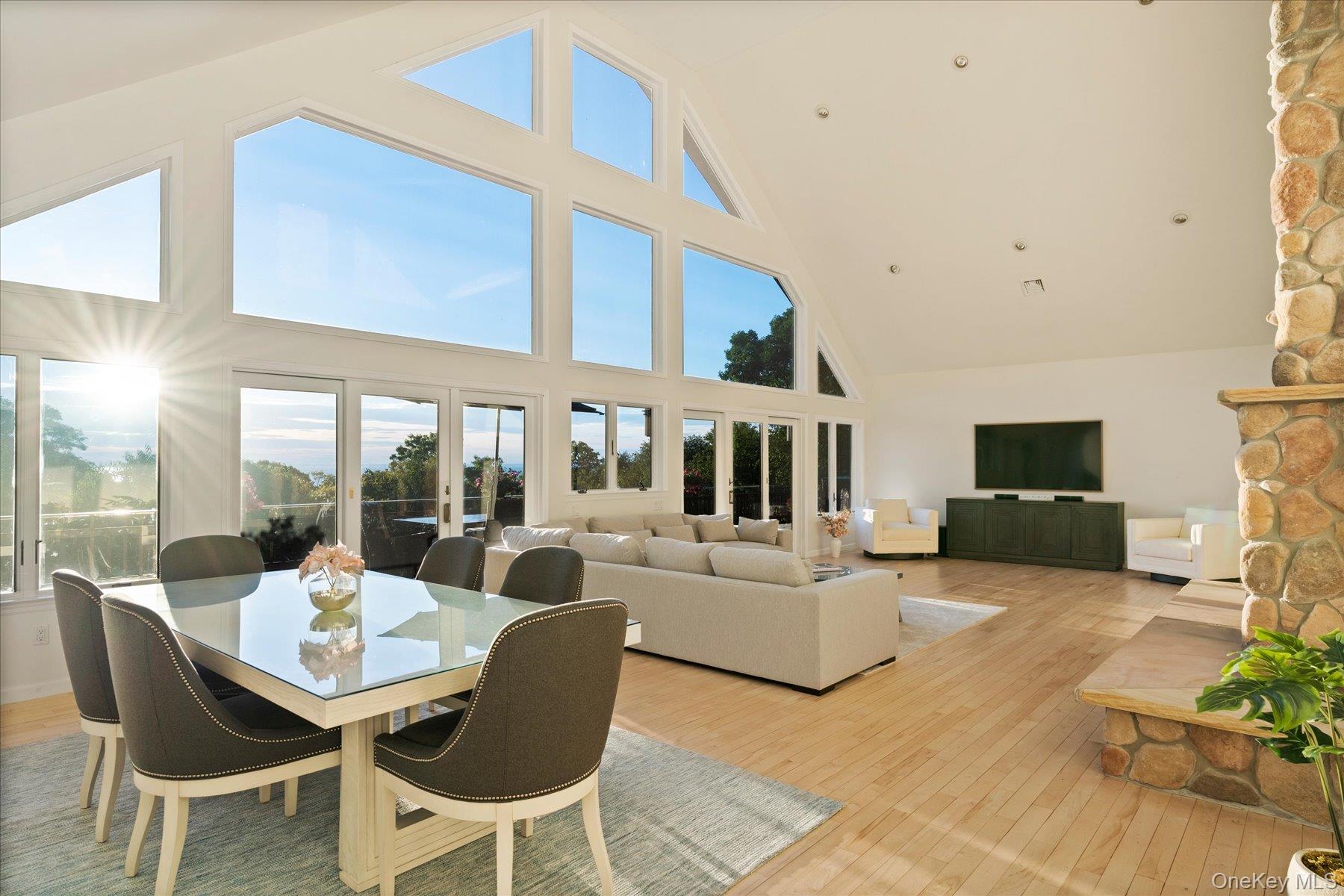 10 Silver Beech Lane Property Photo 1