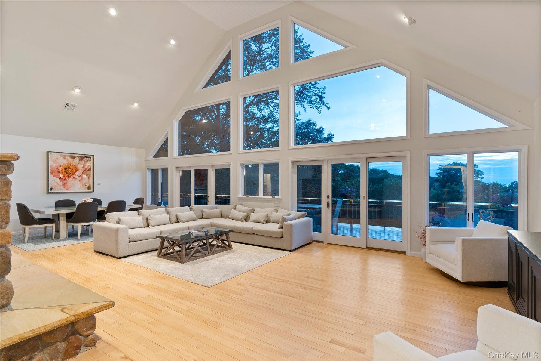 10 Silver Beech Lane Property Photo 10