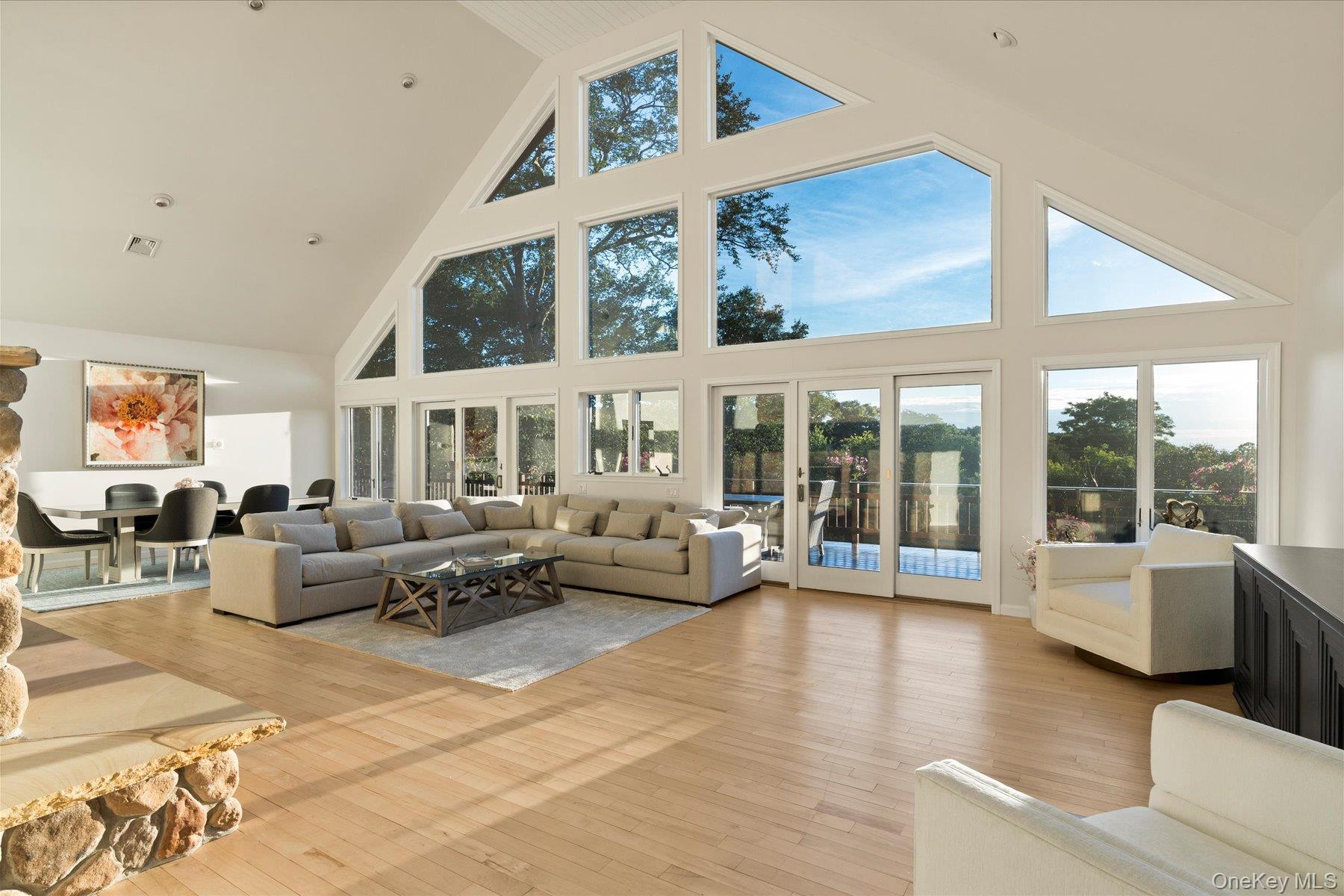 10 Silver Beech Lane Property Photo 11