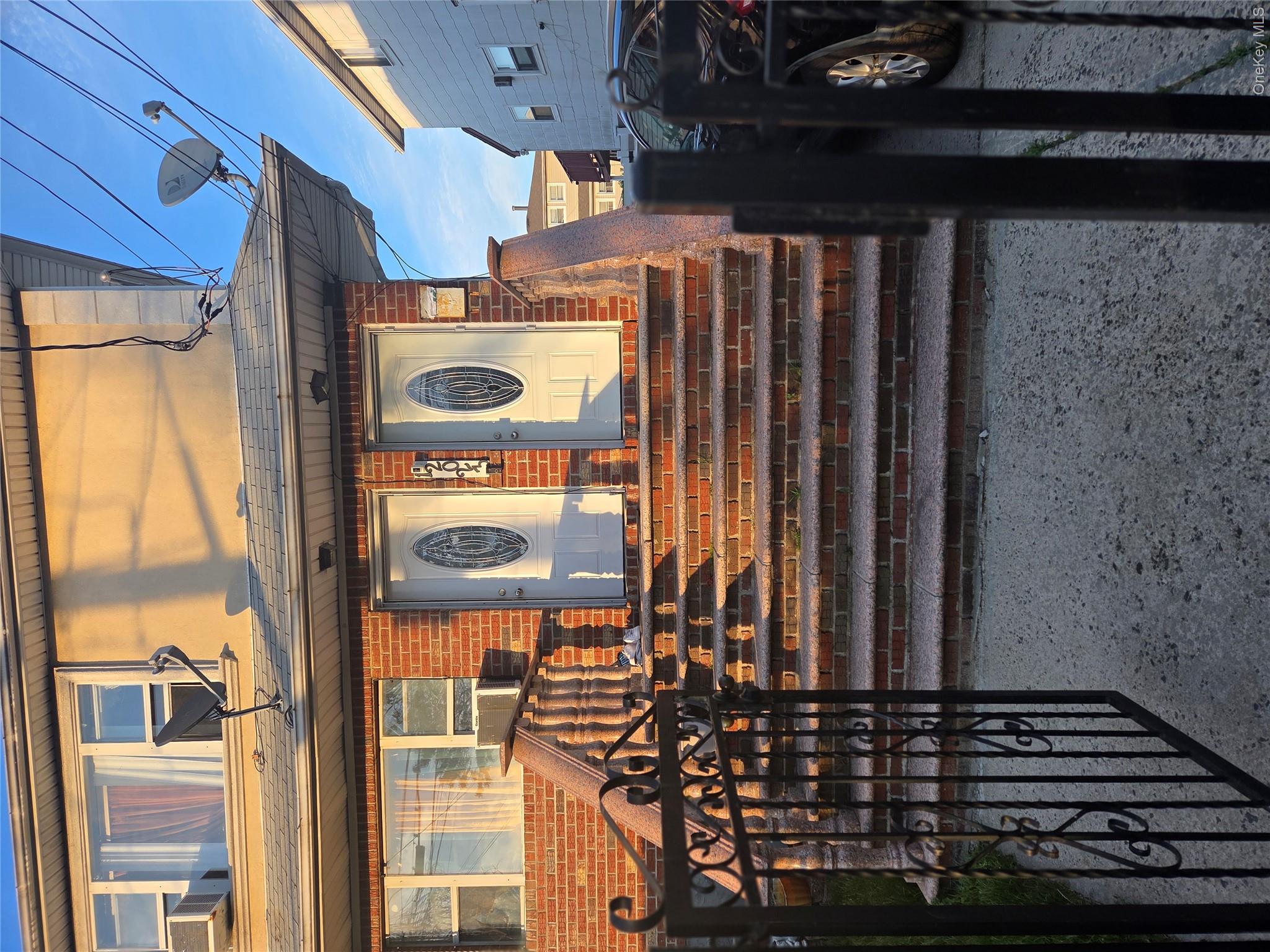 12023 164th Street Property Photo 2