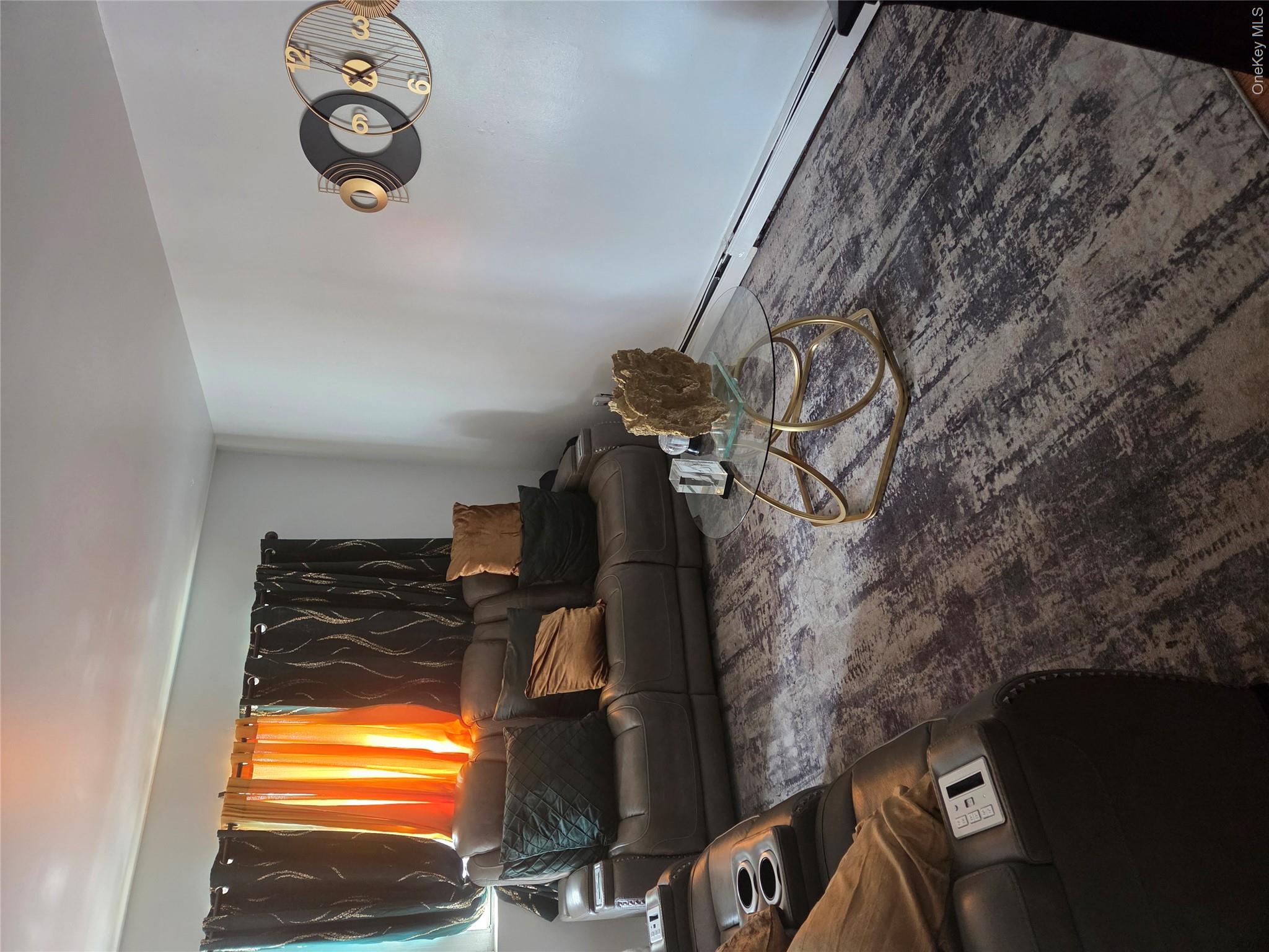 12023 164th Street Property Photo 4