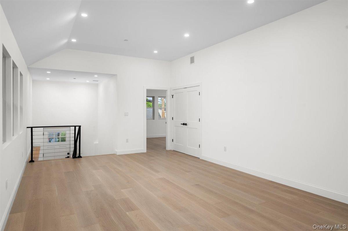 215 Prospect Avenue Property Photo 13