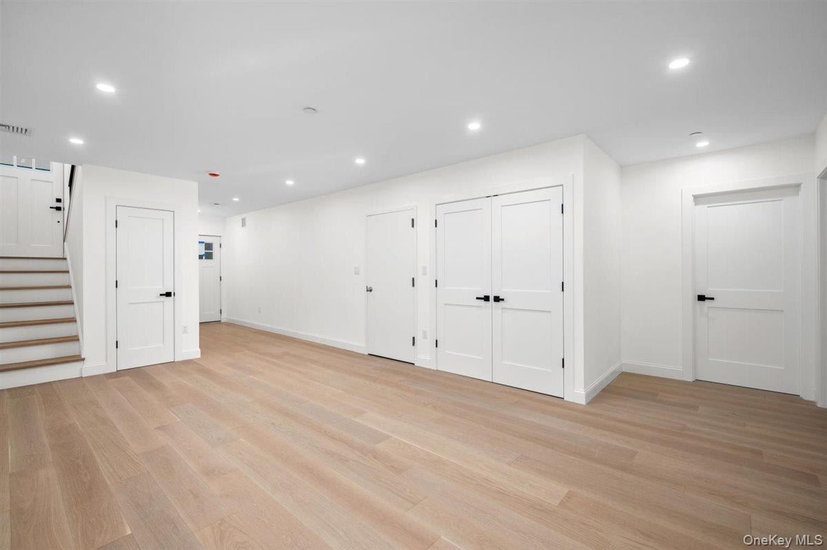 215 Prospect Avenue Property Photo 24