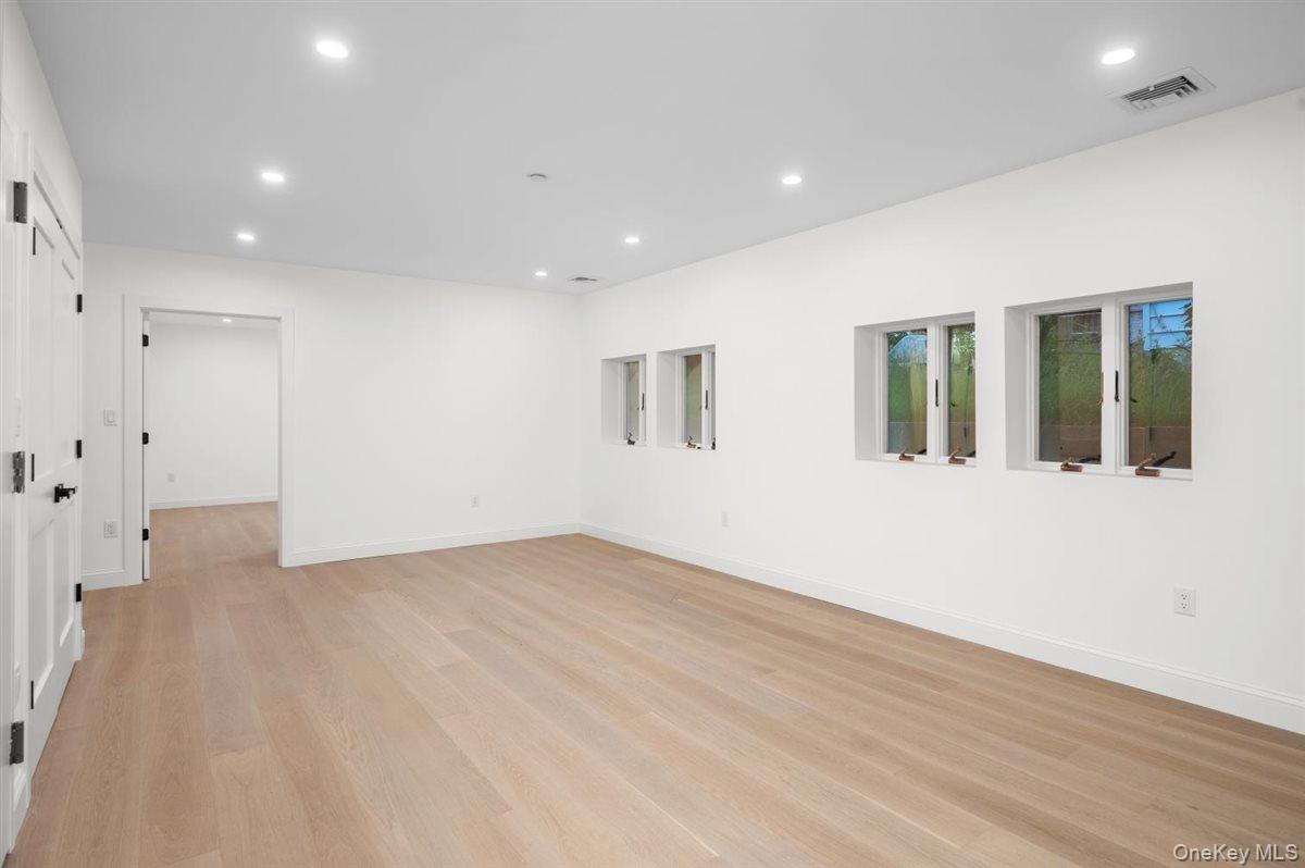 215 Prospect Avenue Property Photo 25