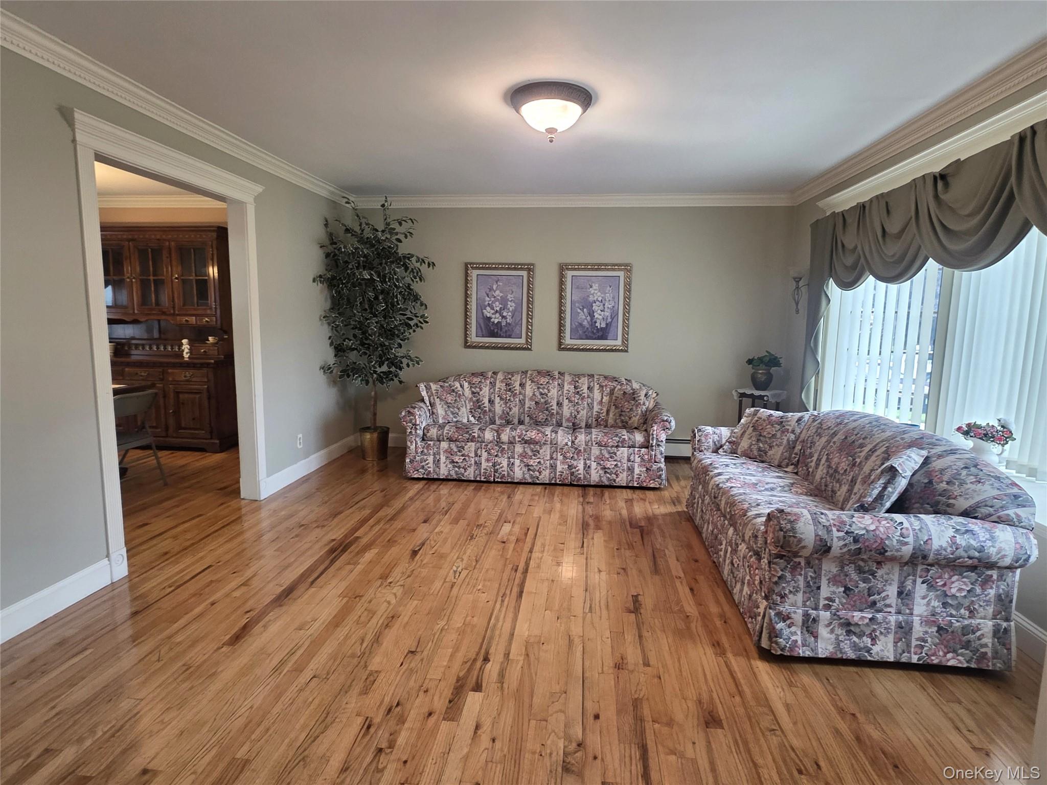2663 Columbus Avenue Property Photo 7