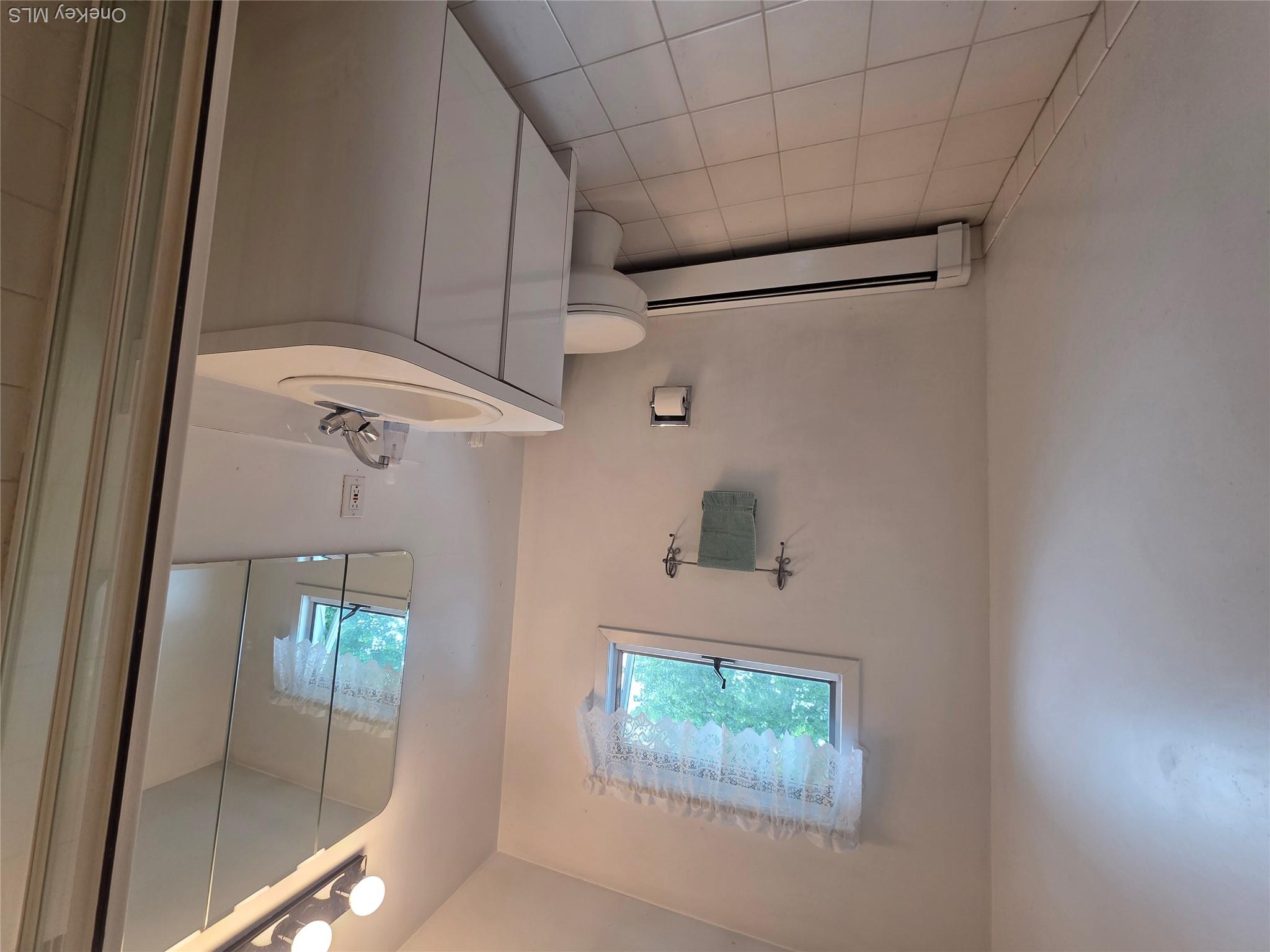 2663 Columbus Avenue Property Photo 15