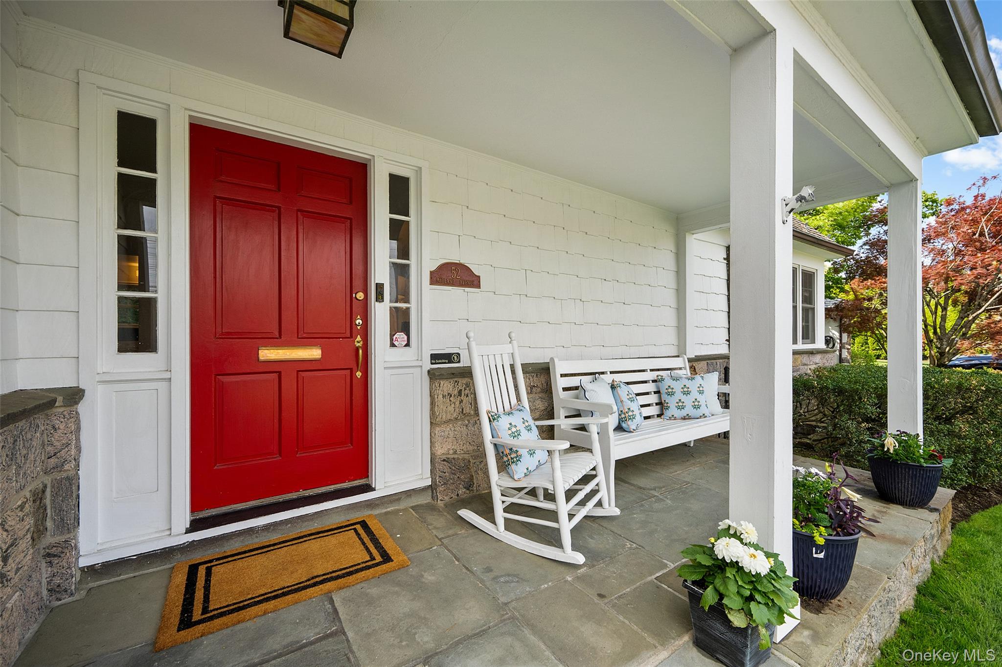 52 Midland Avenue Property Photo 1