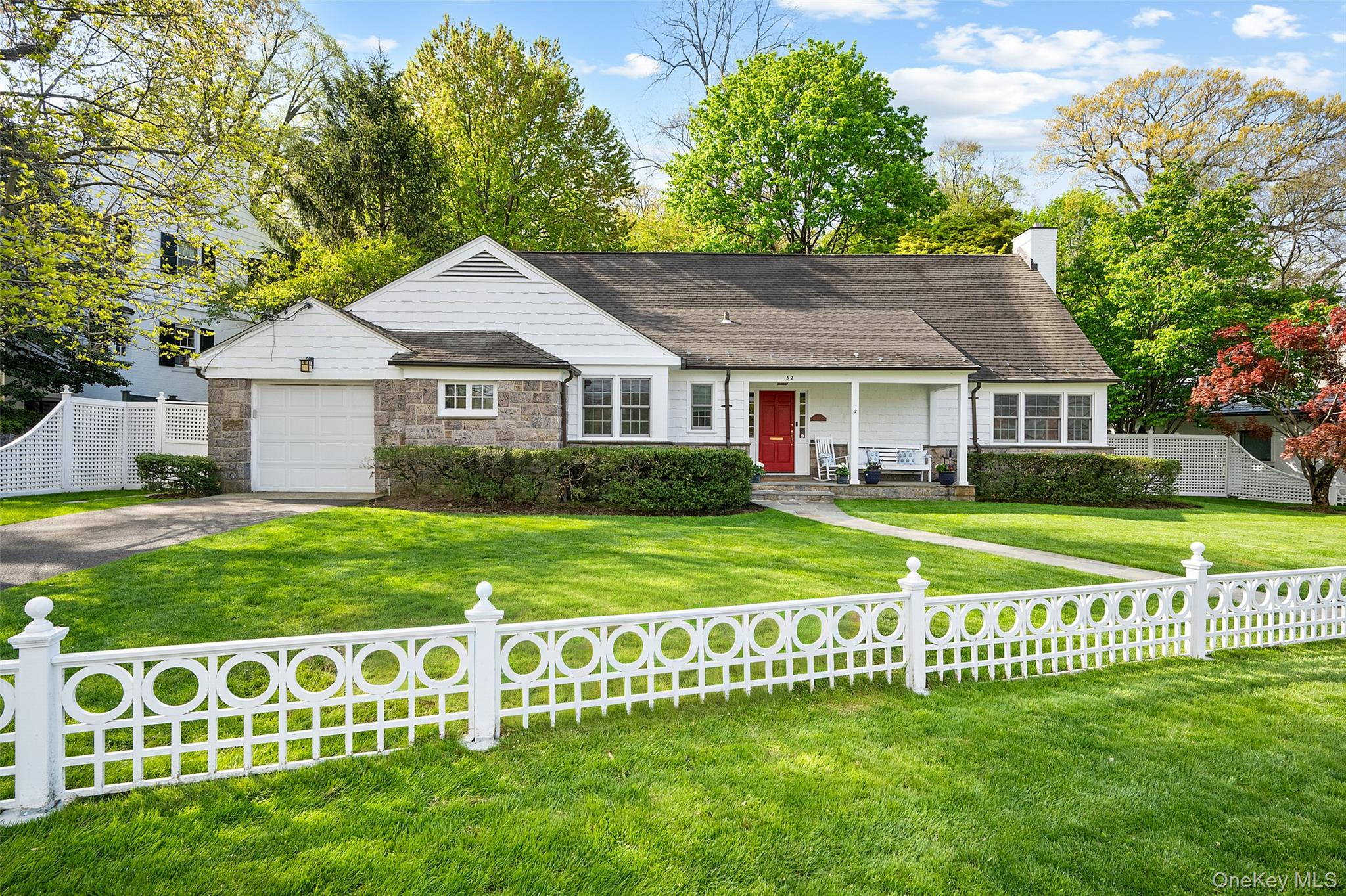 52 Midland Avenue Property Photo 2