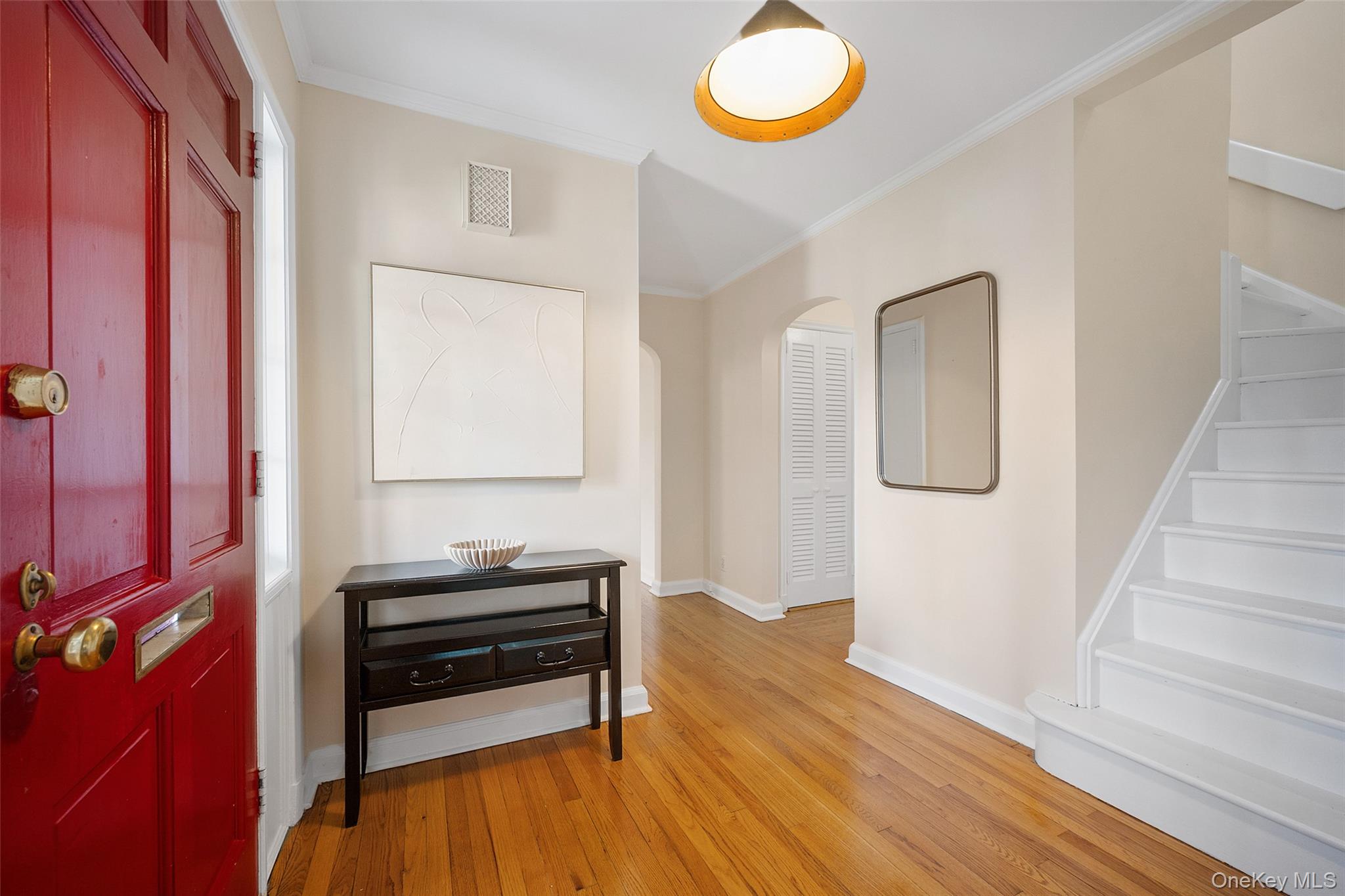 52 Midland Avenue Property Photo 4