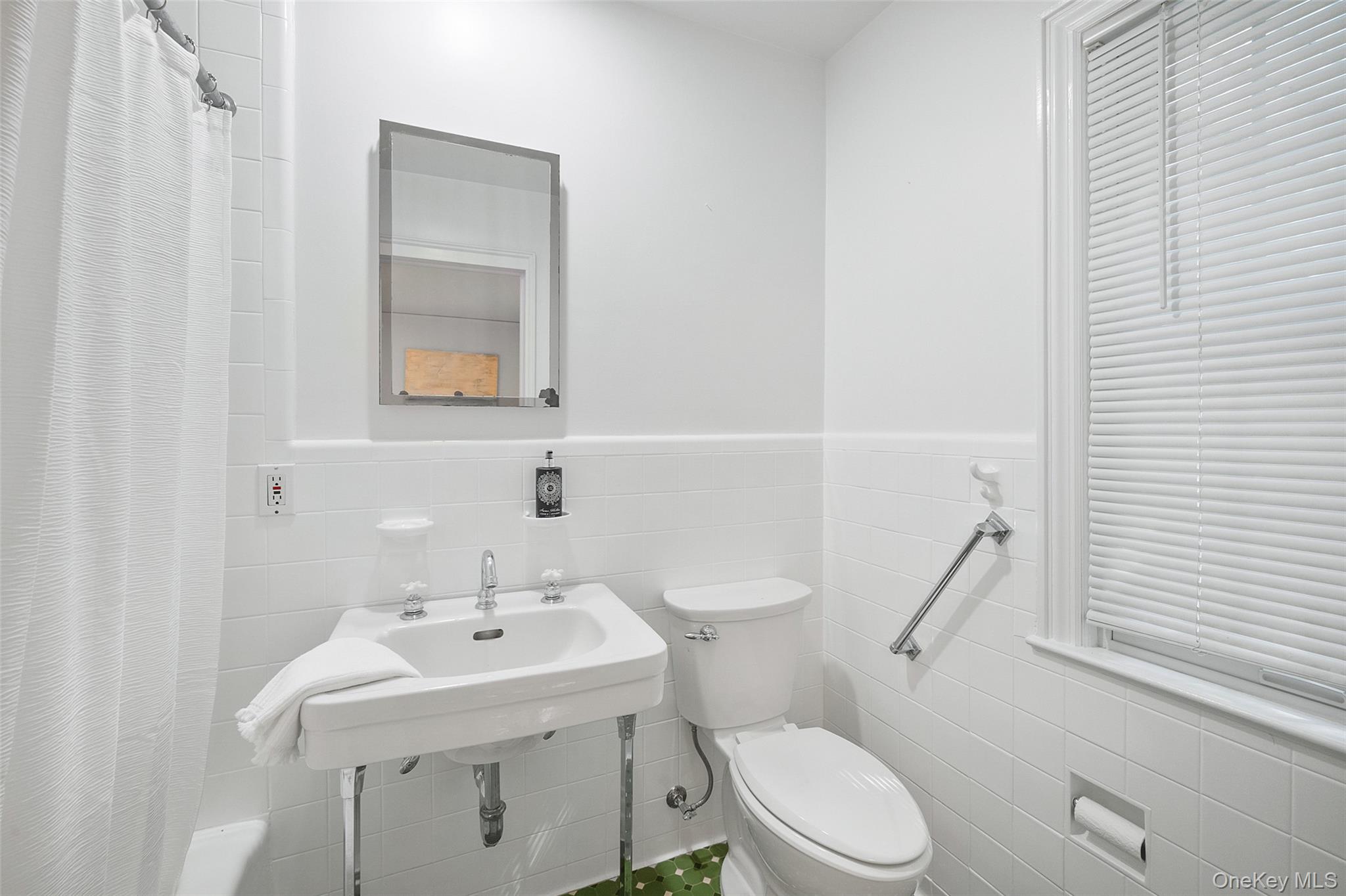 52 Midland Avenue Property Photo 21