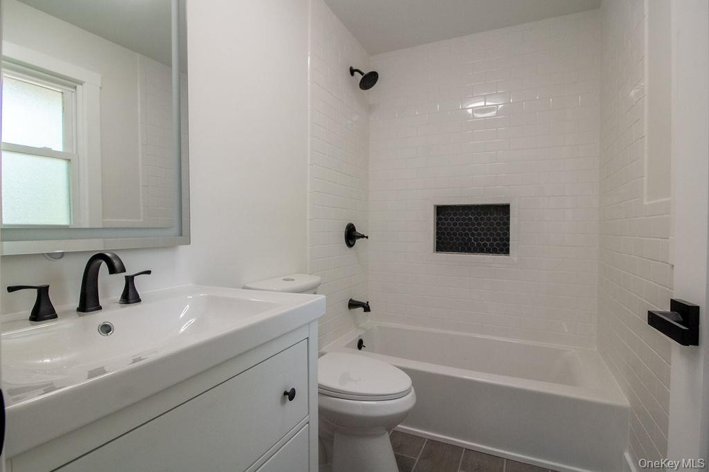 31 Marion Avenue Property Photo 43