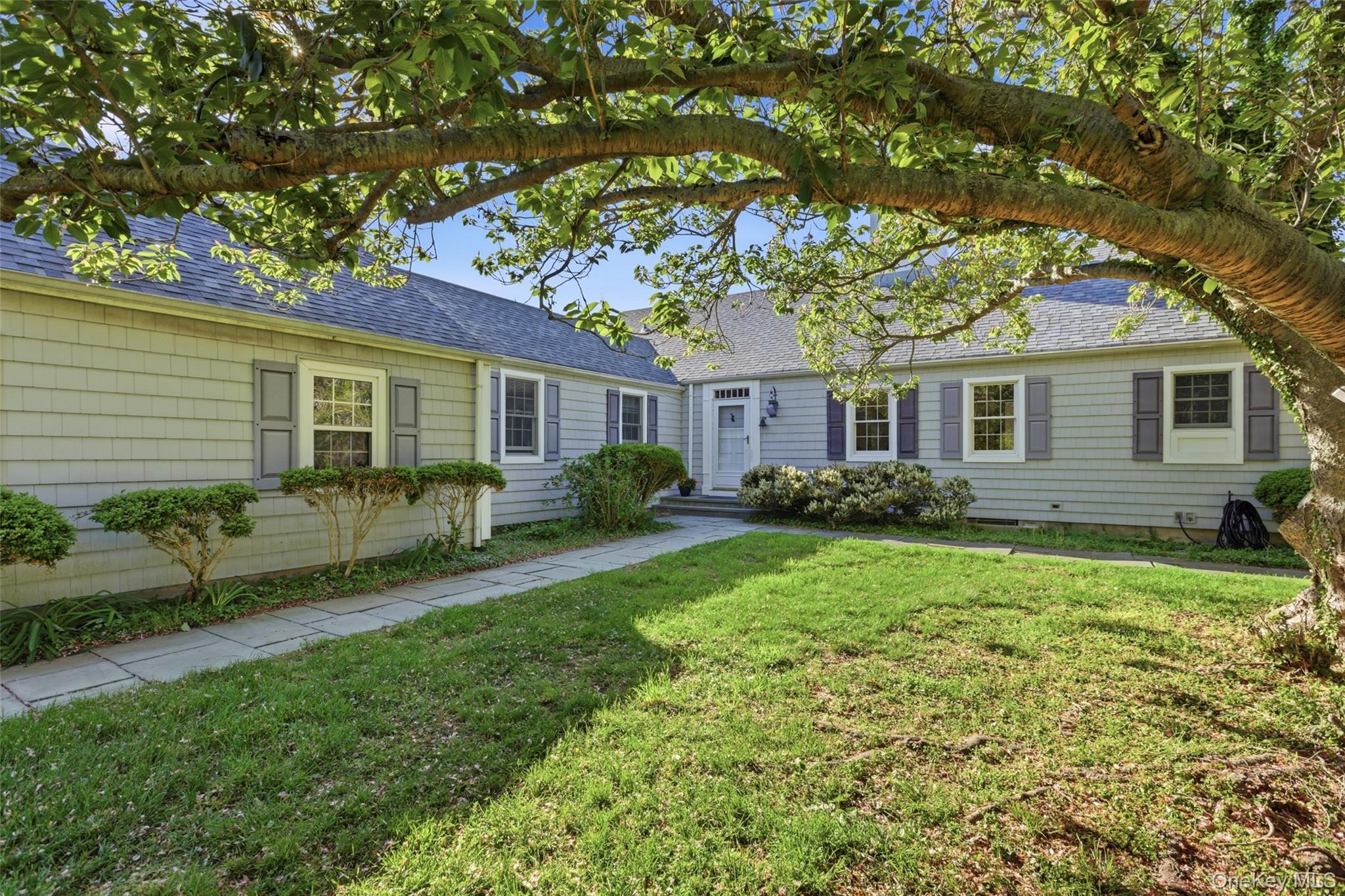 196 Old Field Road Property Photo 4