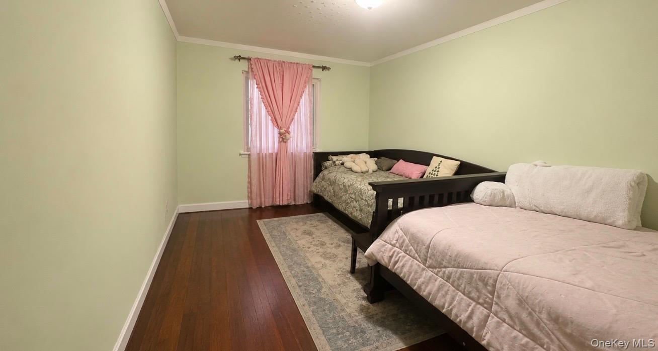 930 Merrick Rd 5 Property Photo 11