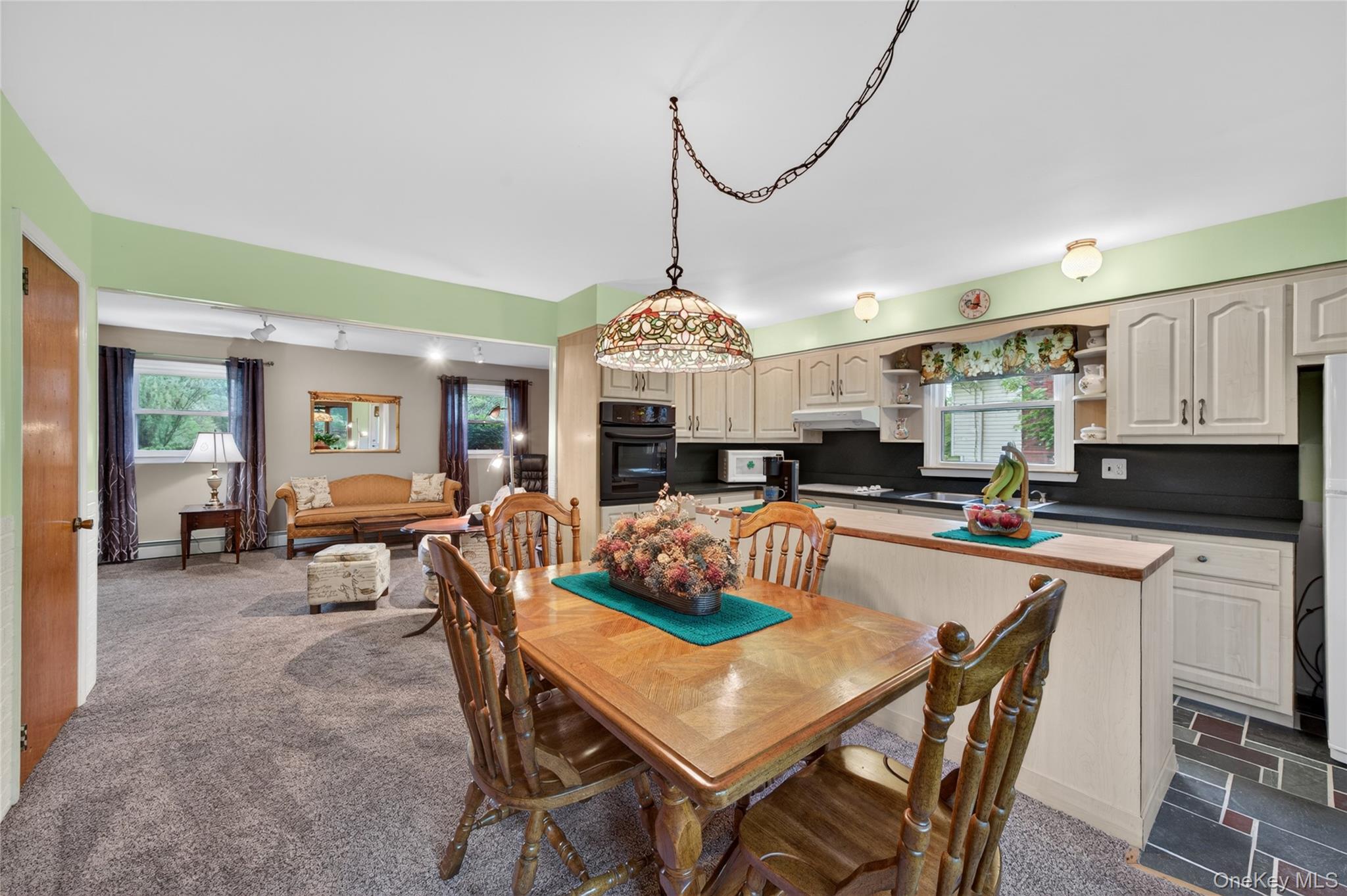 364 Lake Shore Drive Property Photo 9