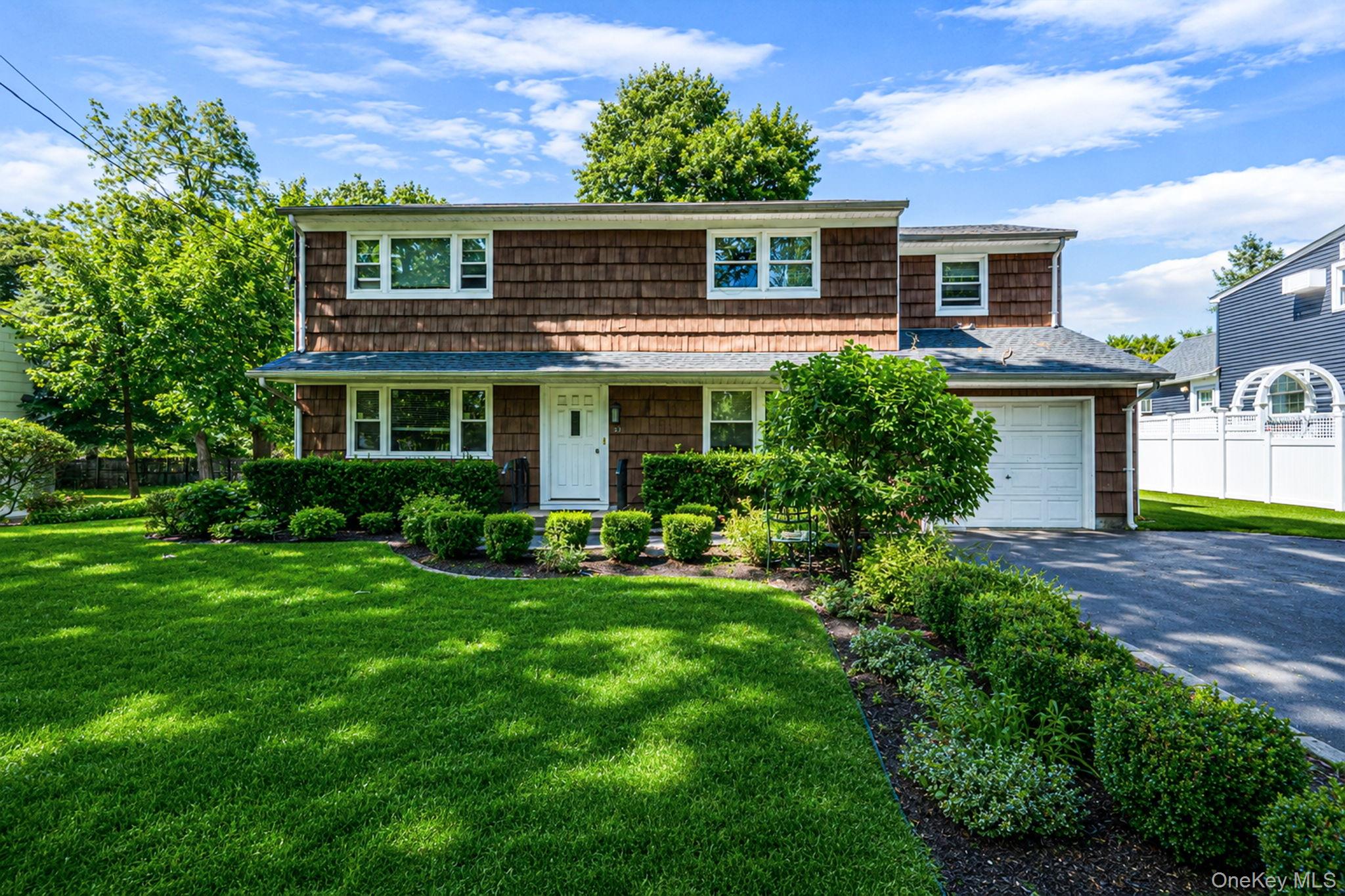 31 Crooked Hill Road Property Photo 1