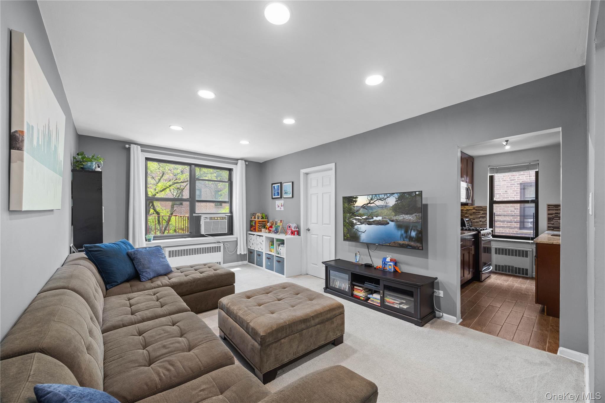 83-20 98 Street 4e Property Photo 7