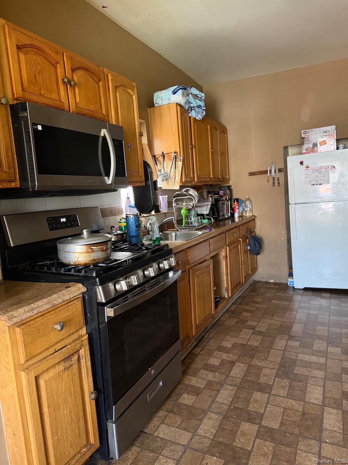1714 Saint Peters Avenue Property Photo 10