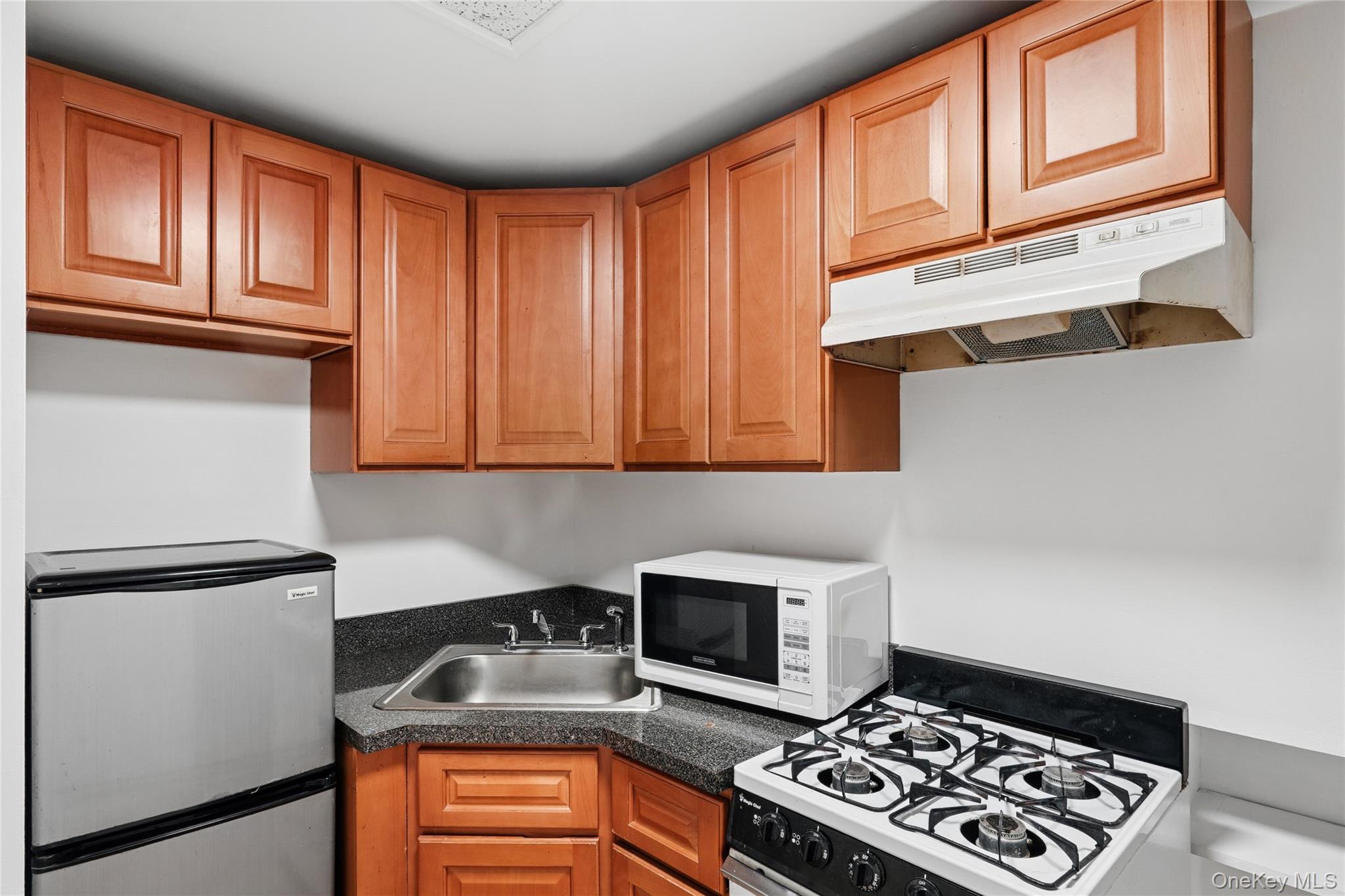 3120 78th Street Property Photo 10