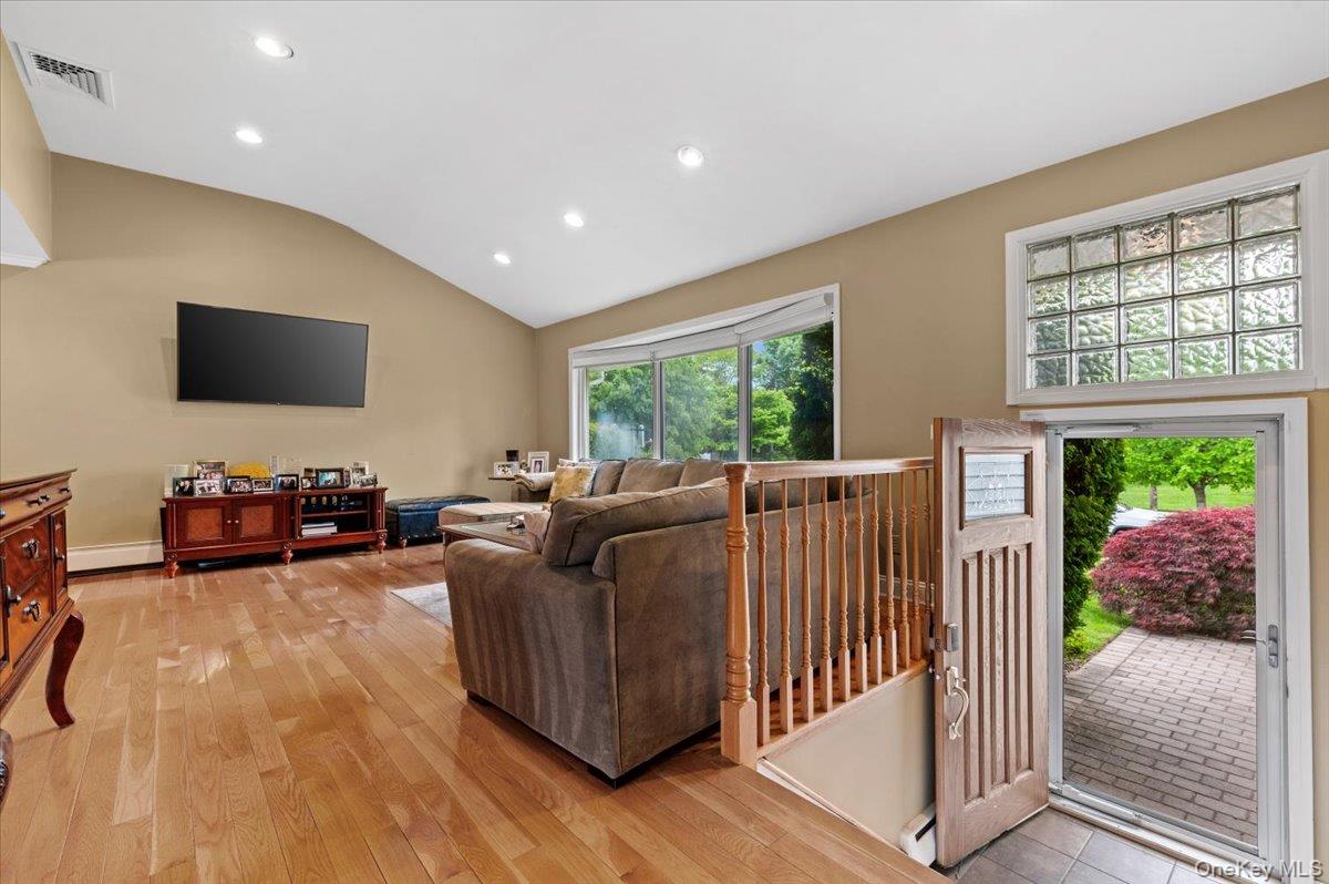 56 Middle Lane Property Photo 3