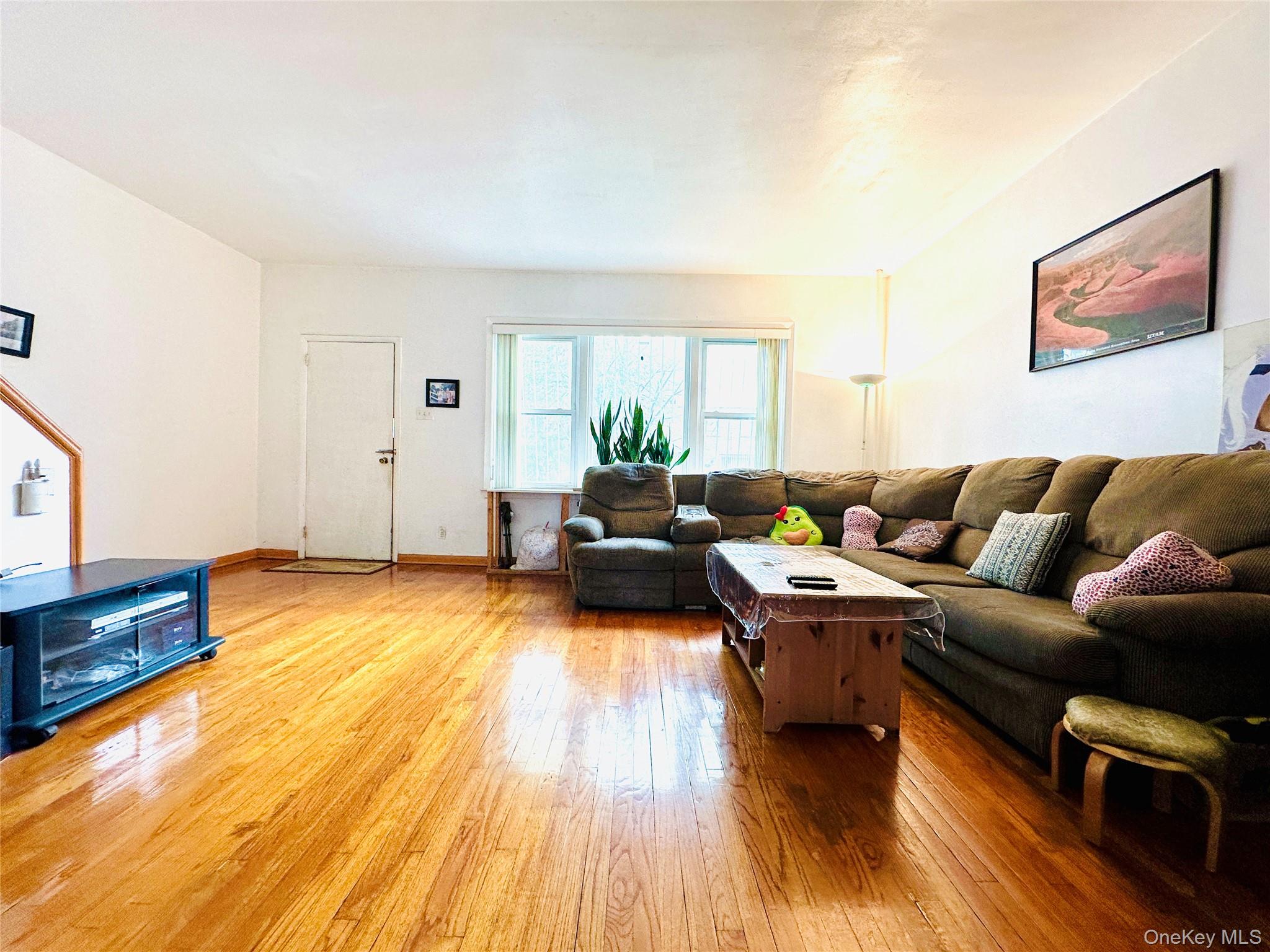 33-33 72nd Street Property Photo 3
