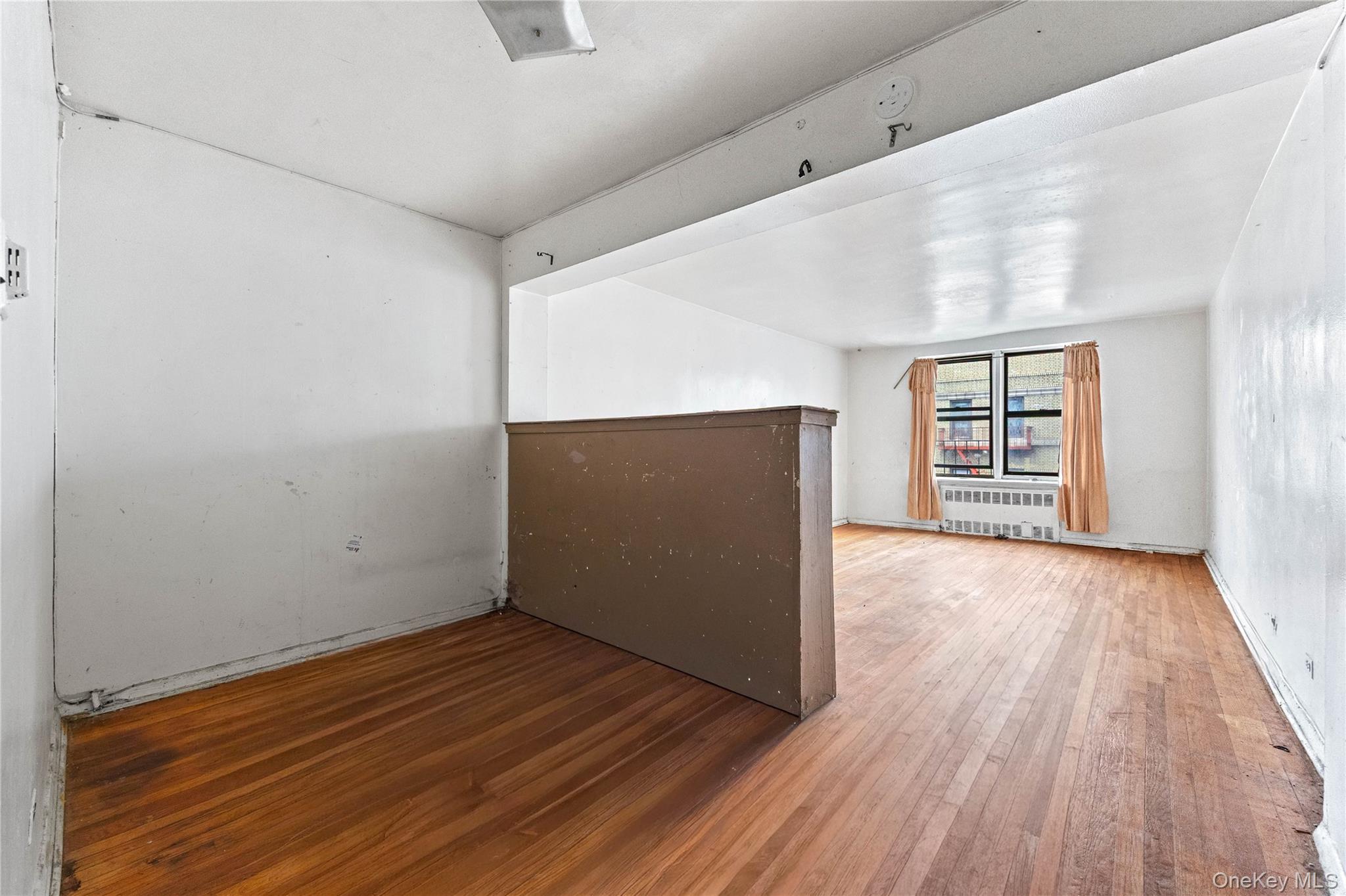2830 Briggs Avenue 5e Property Photo 1