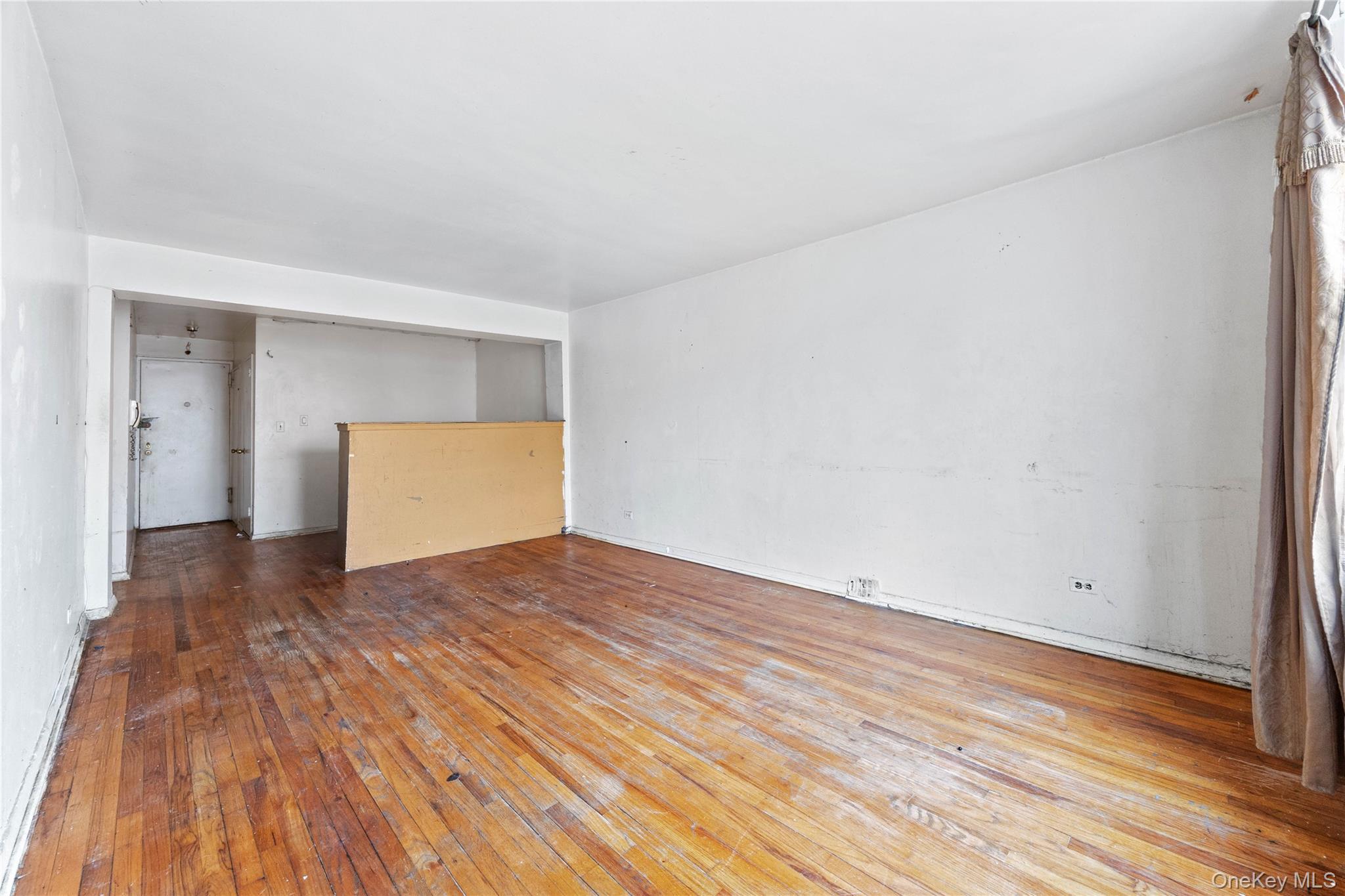 2830 Briggs Avenue 5e Property Photo 3
